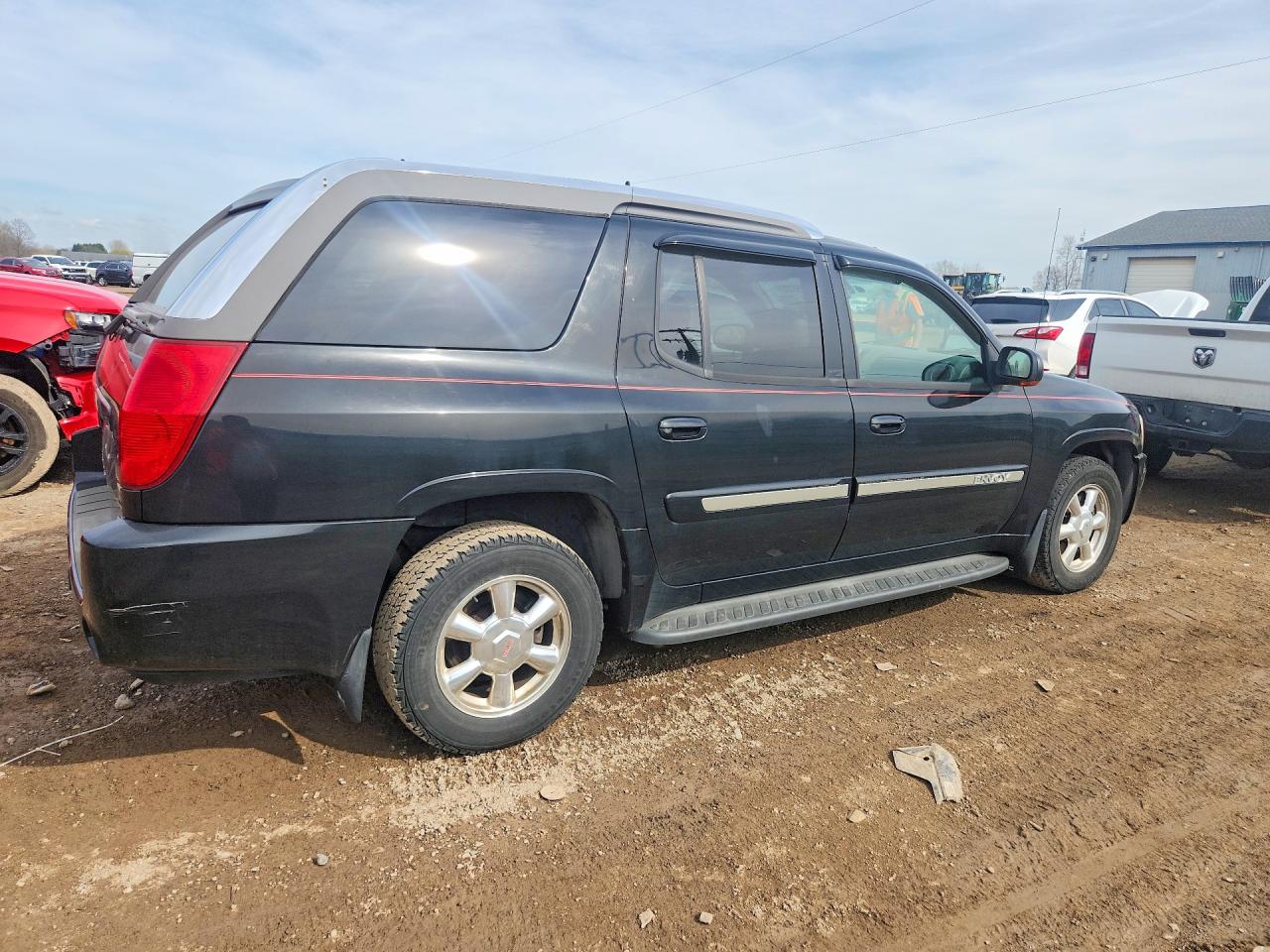 2004 Gmc Envoy Xuv Black vin: 1GKET12S046206976