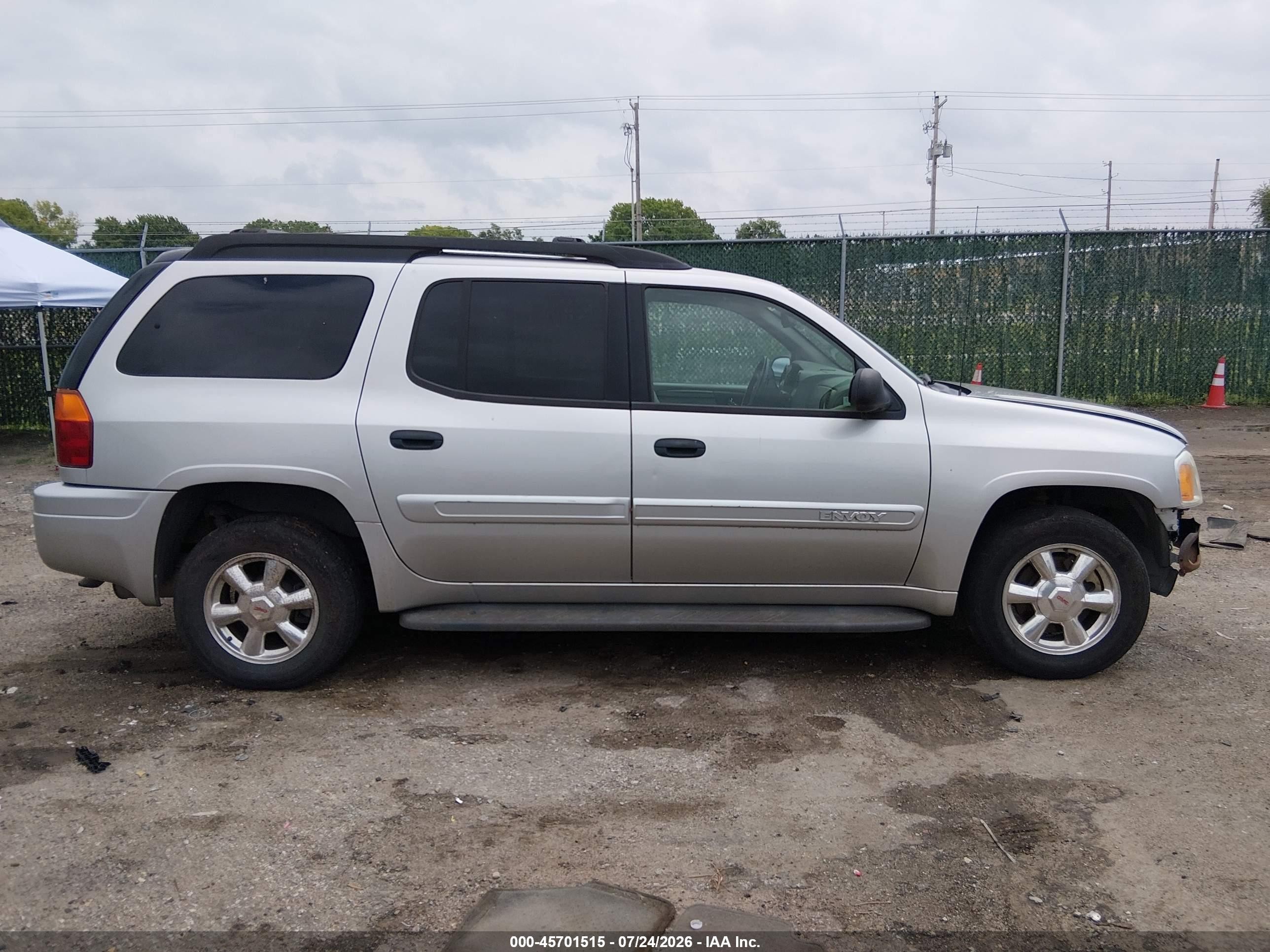 2004 Gmc Envoy Xl Sle Silver vin: 1GKET16S146205328