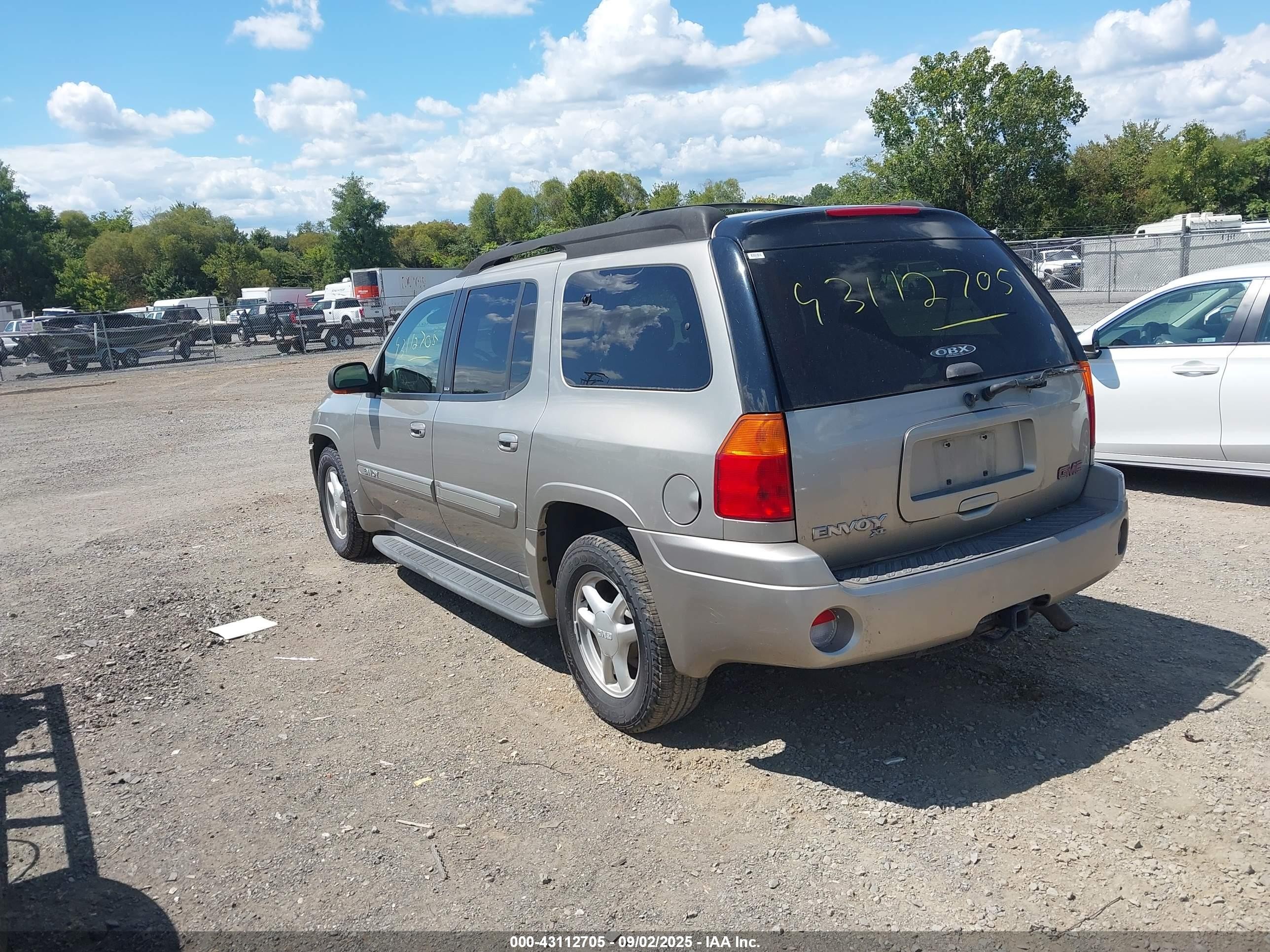 2002 Gmc Envoy Xl Slt Beige vin: 1GKET16S326125364