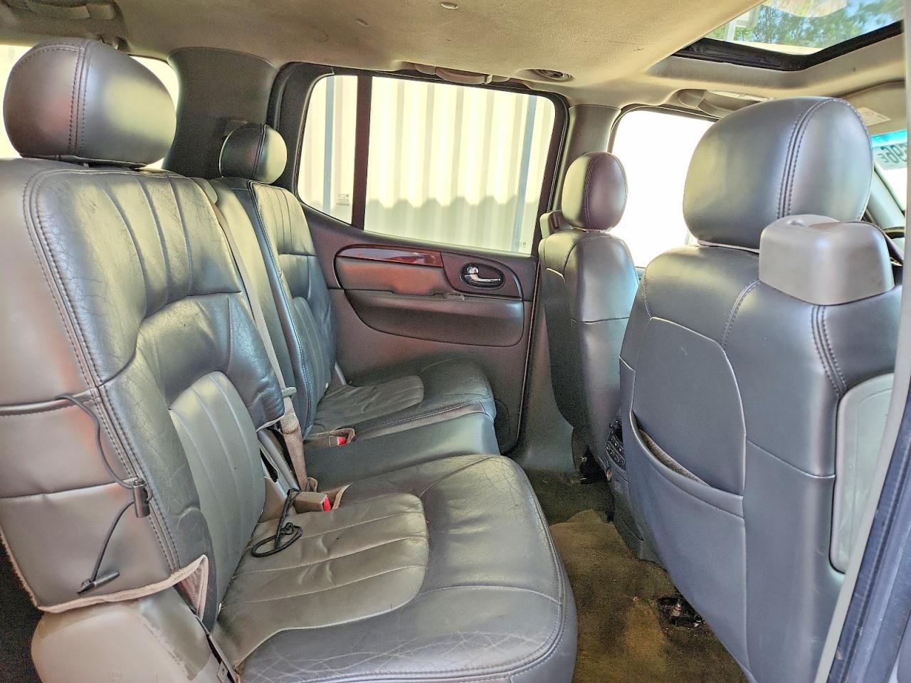 2004 Gmc Envoy Xl Silver vin: 1GKET16S646219483