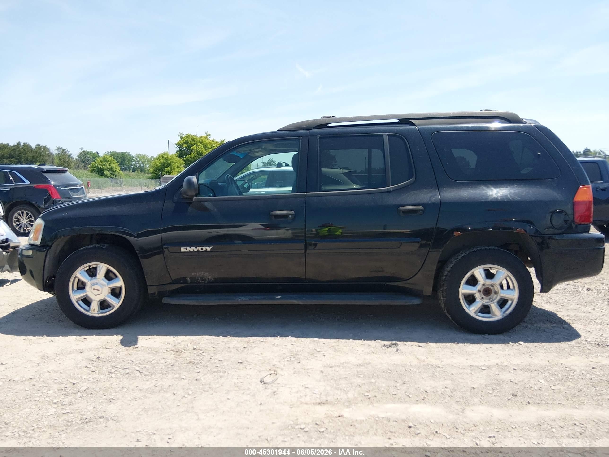 2004 Gmc Envoy Xl Sle Black vin: 1GKET16S746220822