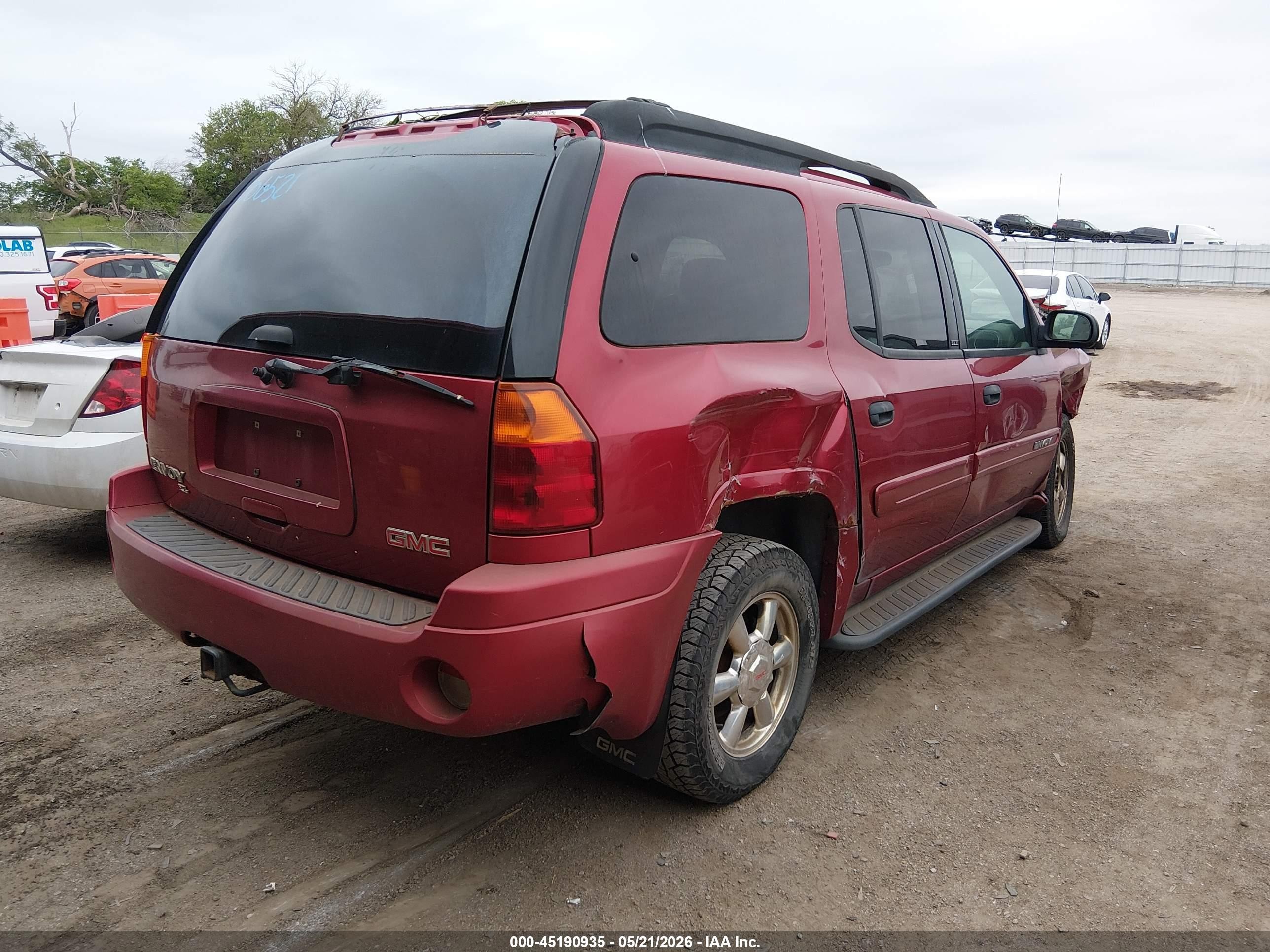 2003 Gmc Envoy Xl Sle Red vin: 1GKET16S836130089