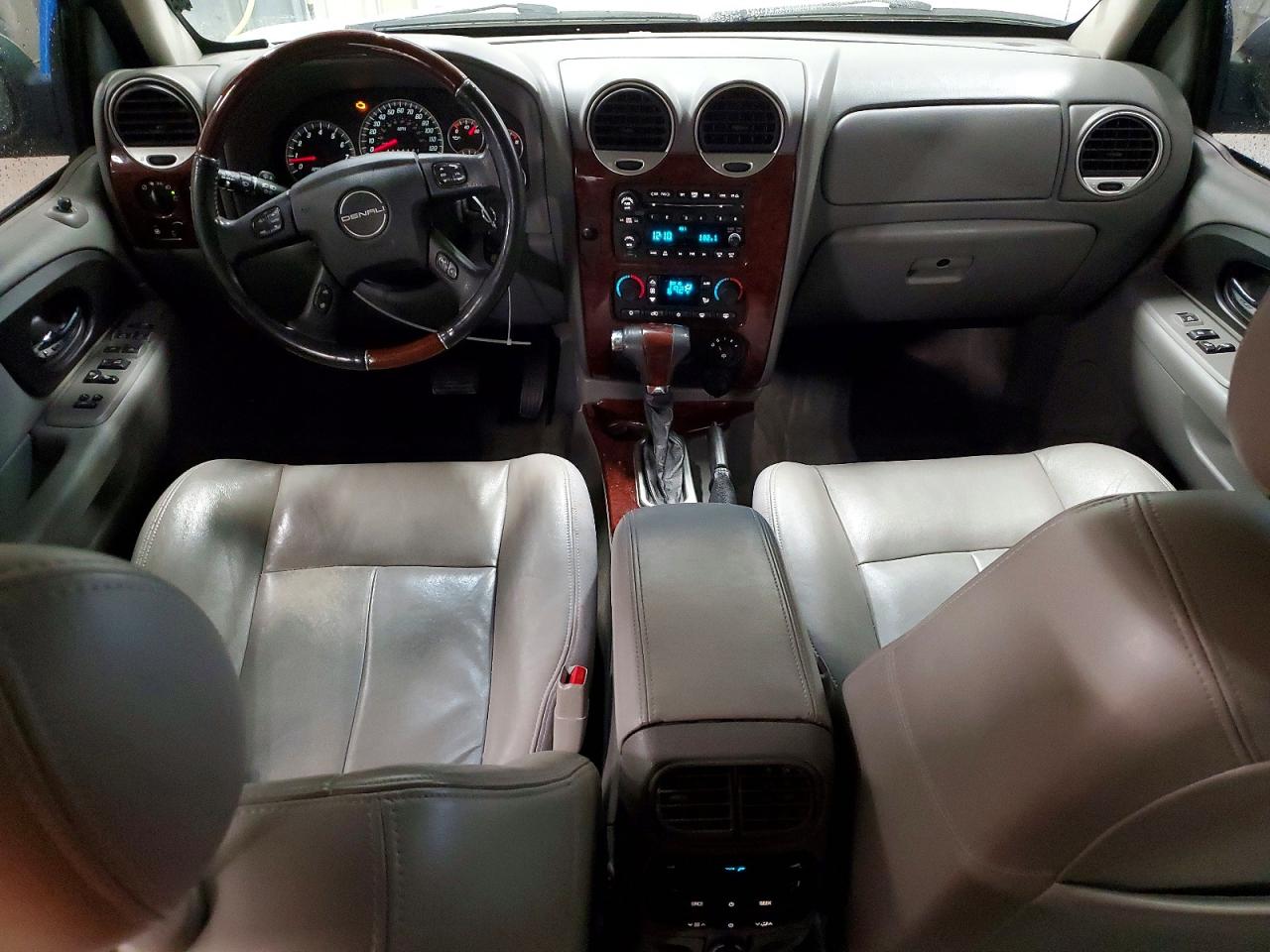 2008 Gmc Envoy Denali Silver vin: 1GKET63M082242189