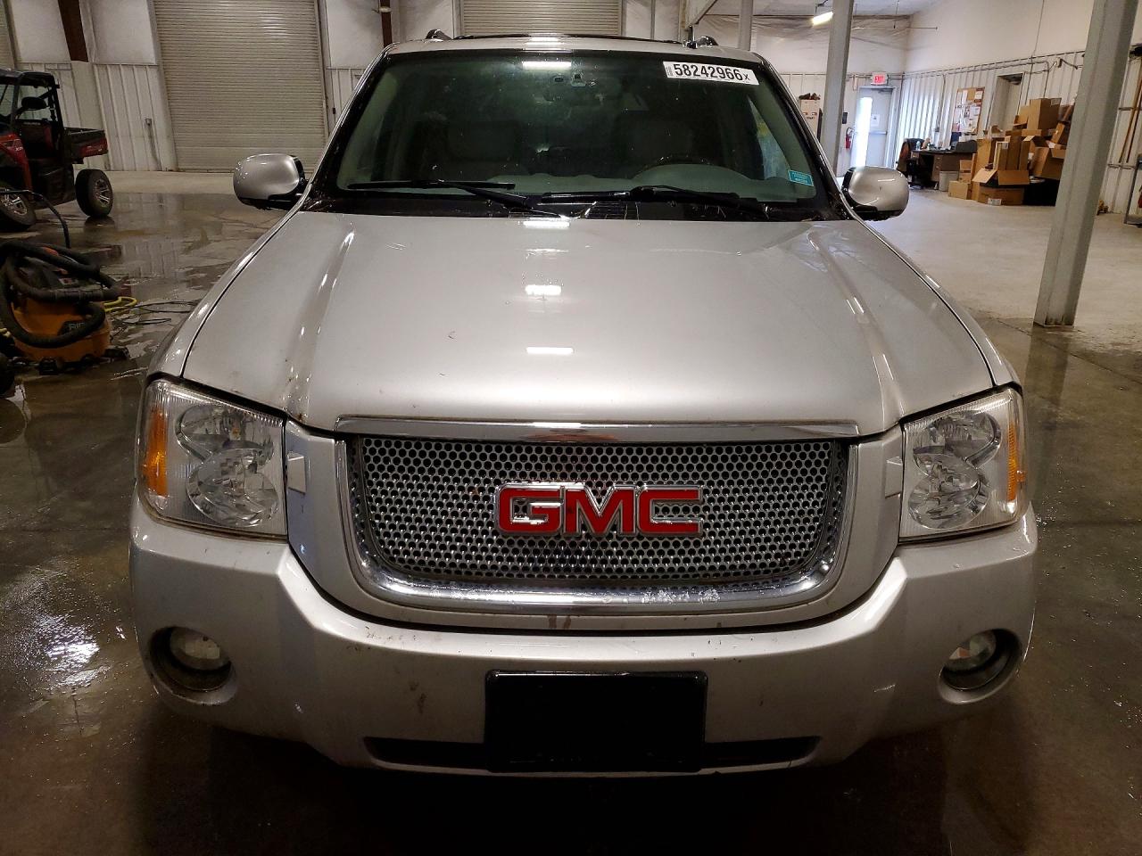 2006 Gmc Envoy Denali Silver vin: 1GKET63M162266787