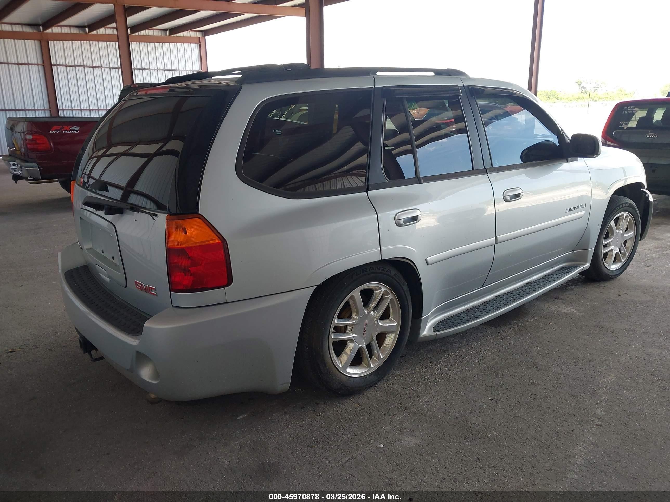 2007 Gmc Envoy Denali Silver vin: 1GKET63M172257668