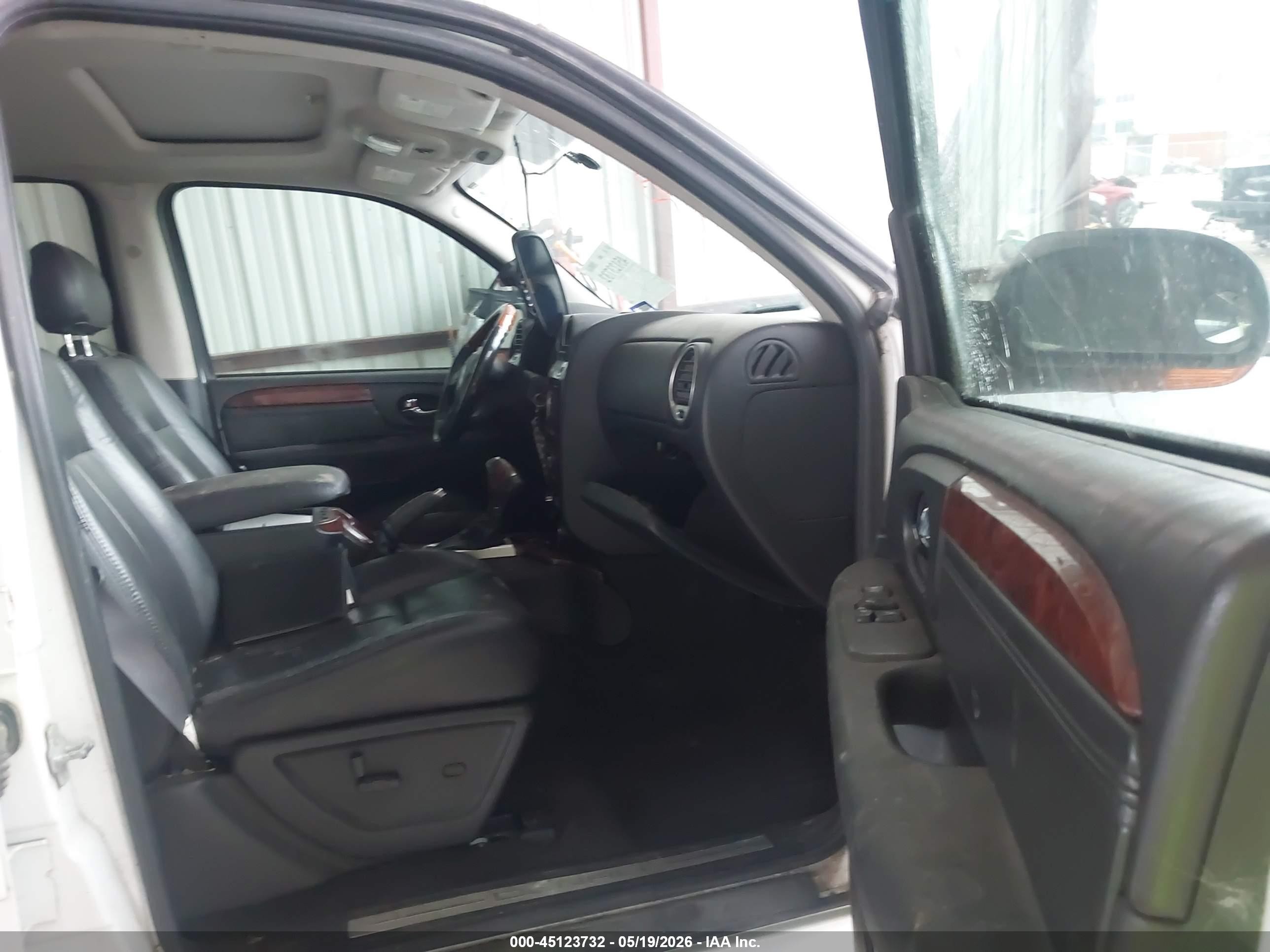 2006 Gmc Envoy Denali White vin: 1GKET63M262117188