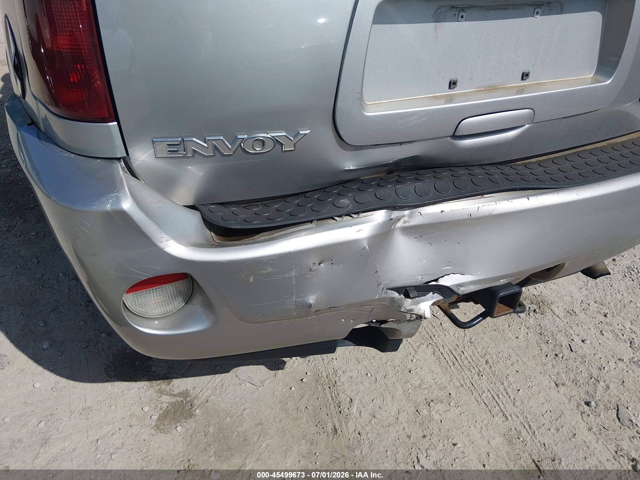 2005 Gmc Envoy Denali Silver vin: 1GKET63M552315925