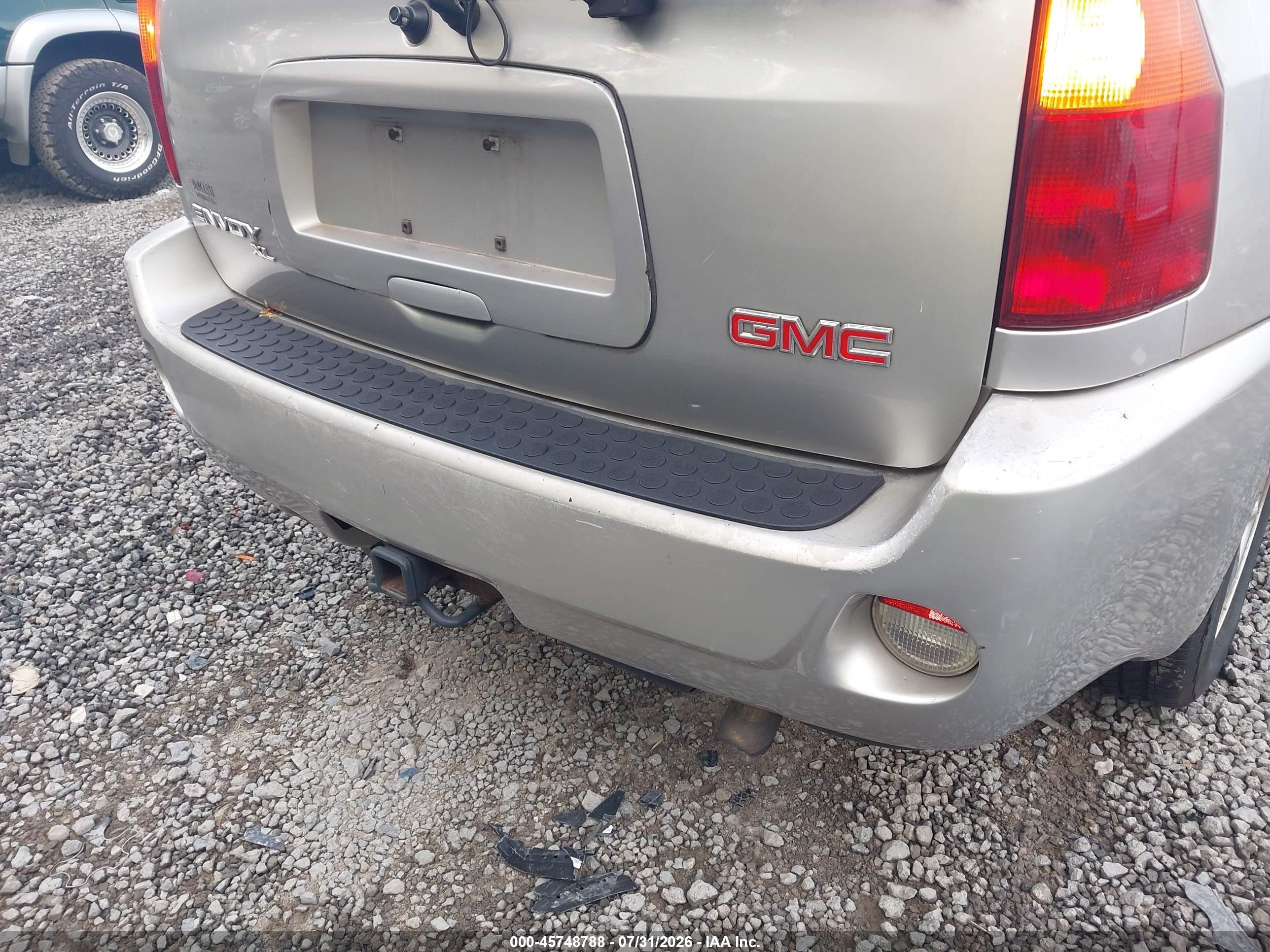 2006 Gmc Envoy Xl Denali Silver vin: 1GKET66M166102024