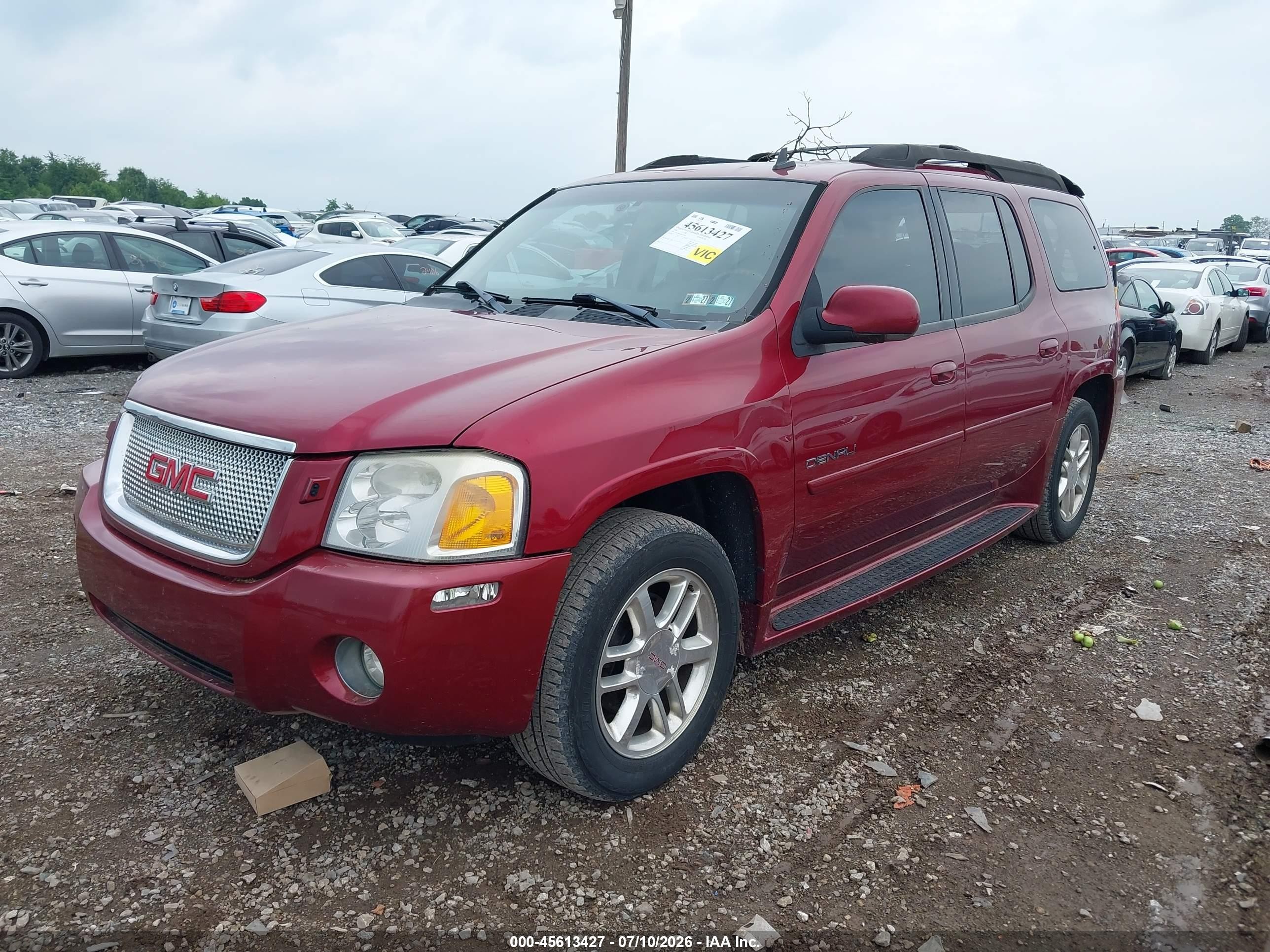 2006 Gmc Envoy Xl Denali Red vin: 1GKET66M366135607