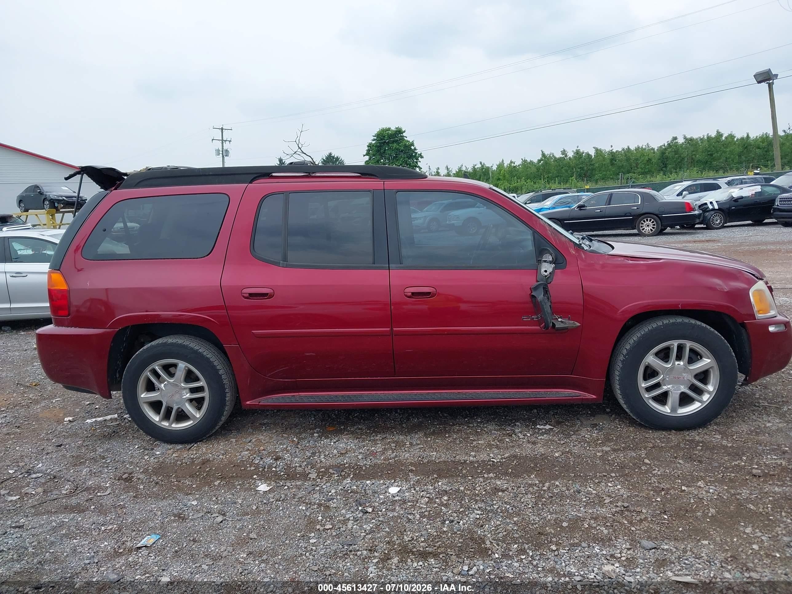 2006 Gmc Envoy Xl Denali Red vin: 1GKET66M366135607