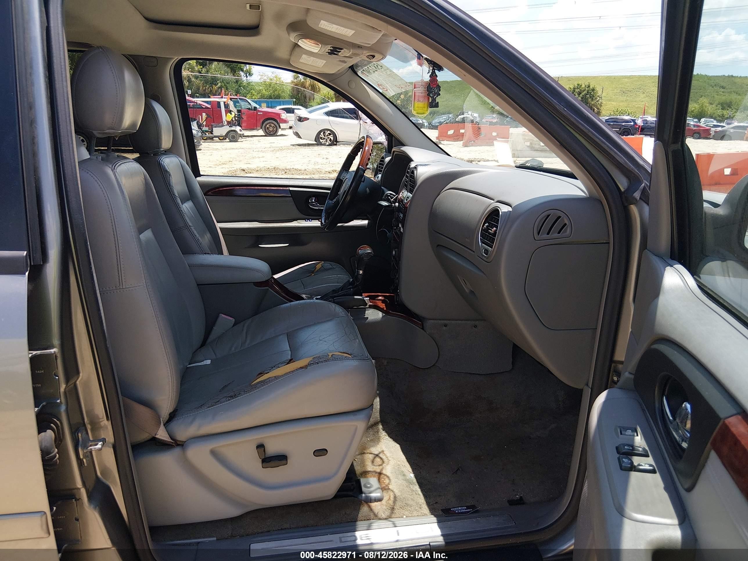 2006 Gmc Envoy Xl Denali Silver vin: 1GKET66M466116077