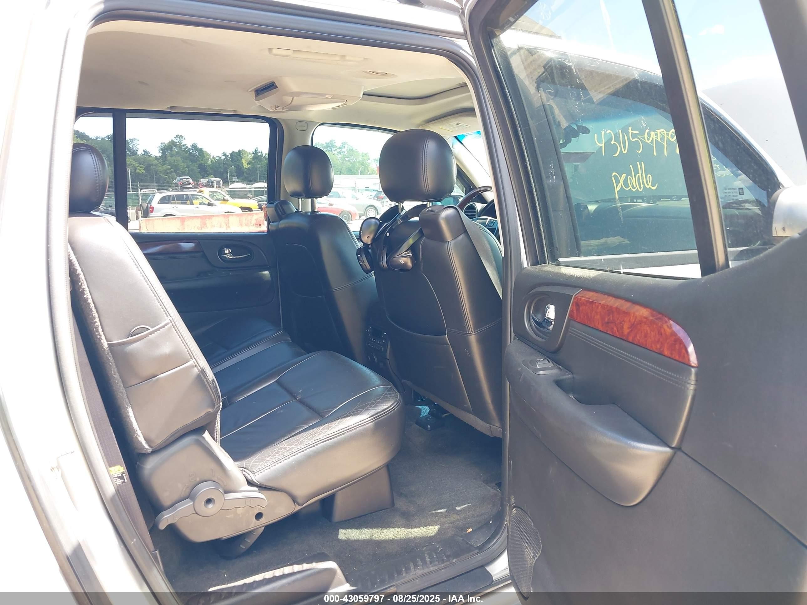 2006 Gmc Envoy Xl Denali Silver vin: 1GKET66M666164373