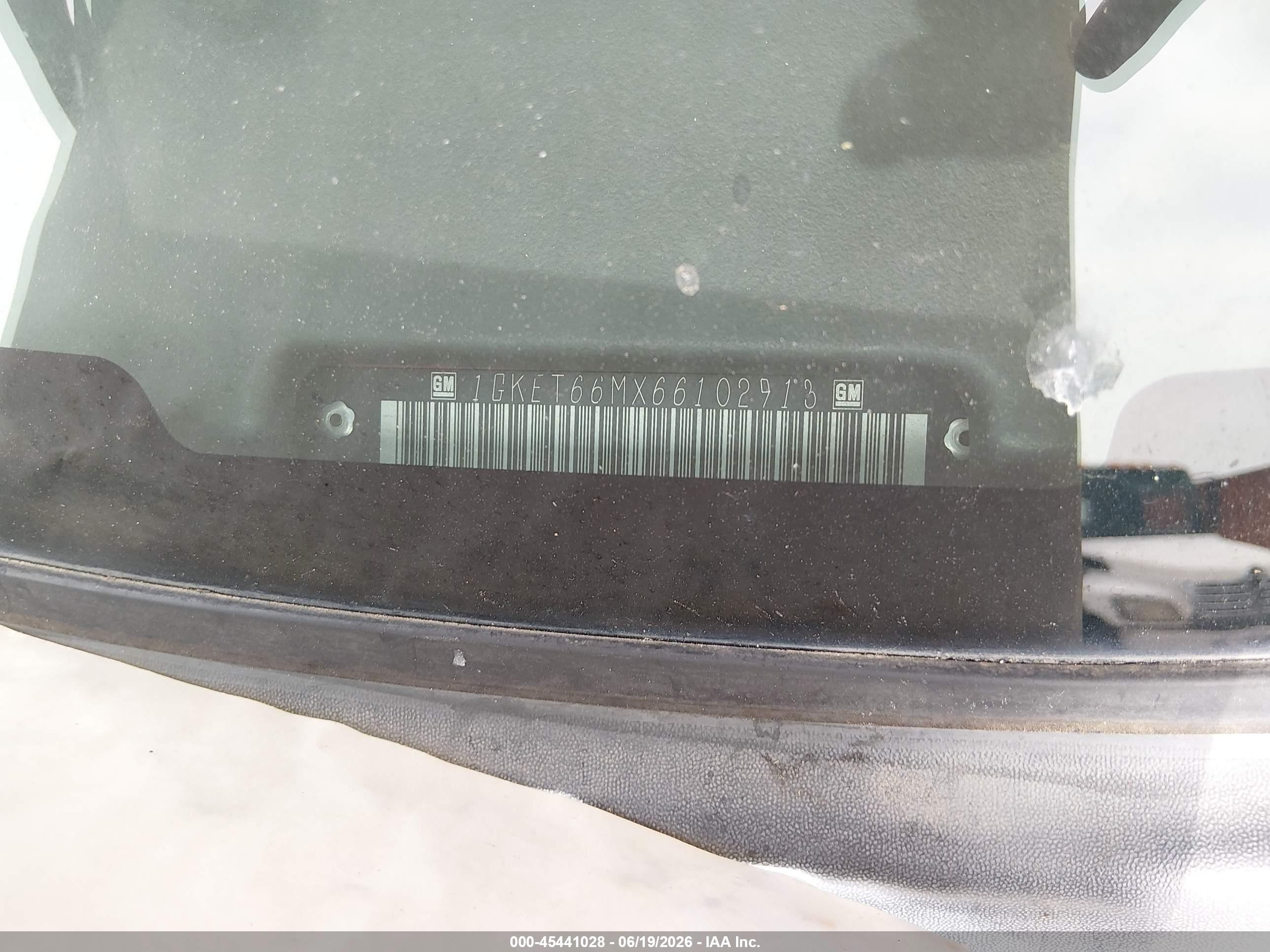 2006 Gmc Envoy Xl Denali Красный vin: 1GKET66MX66102913
