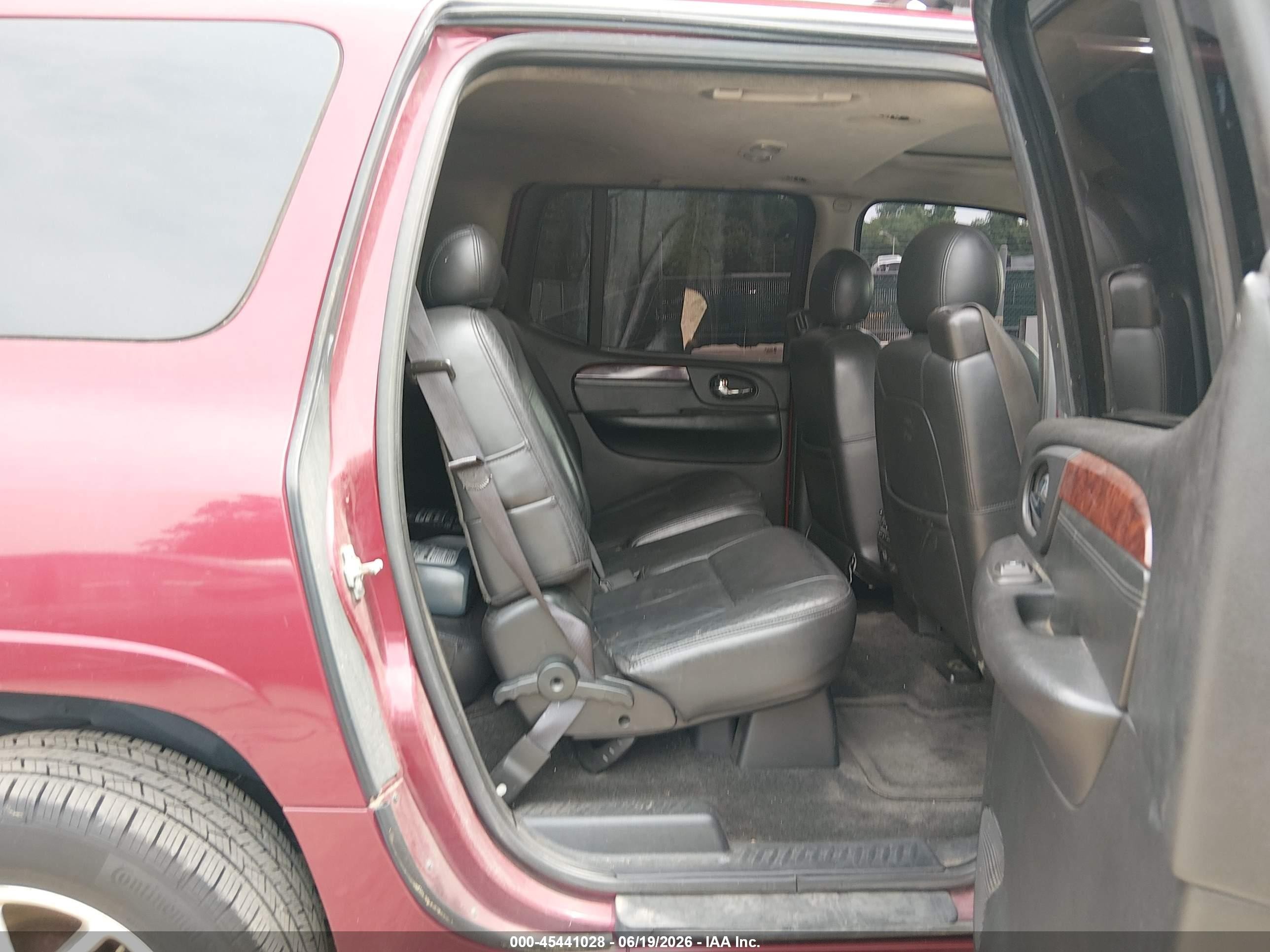 2006 Gmc Envoy Xl Denali Красный vin: 1GKET66MX66102913