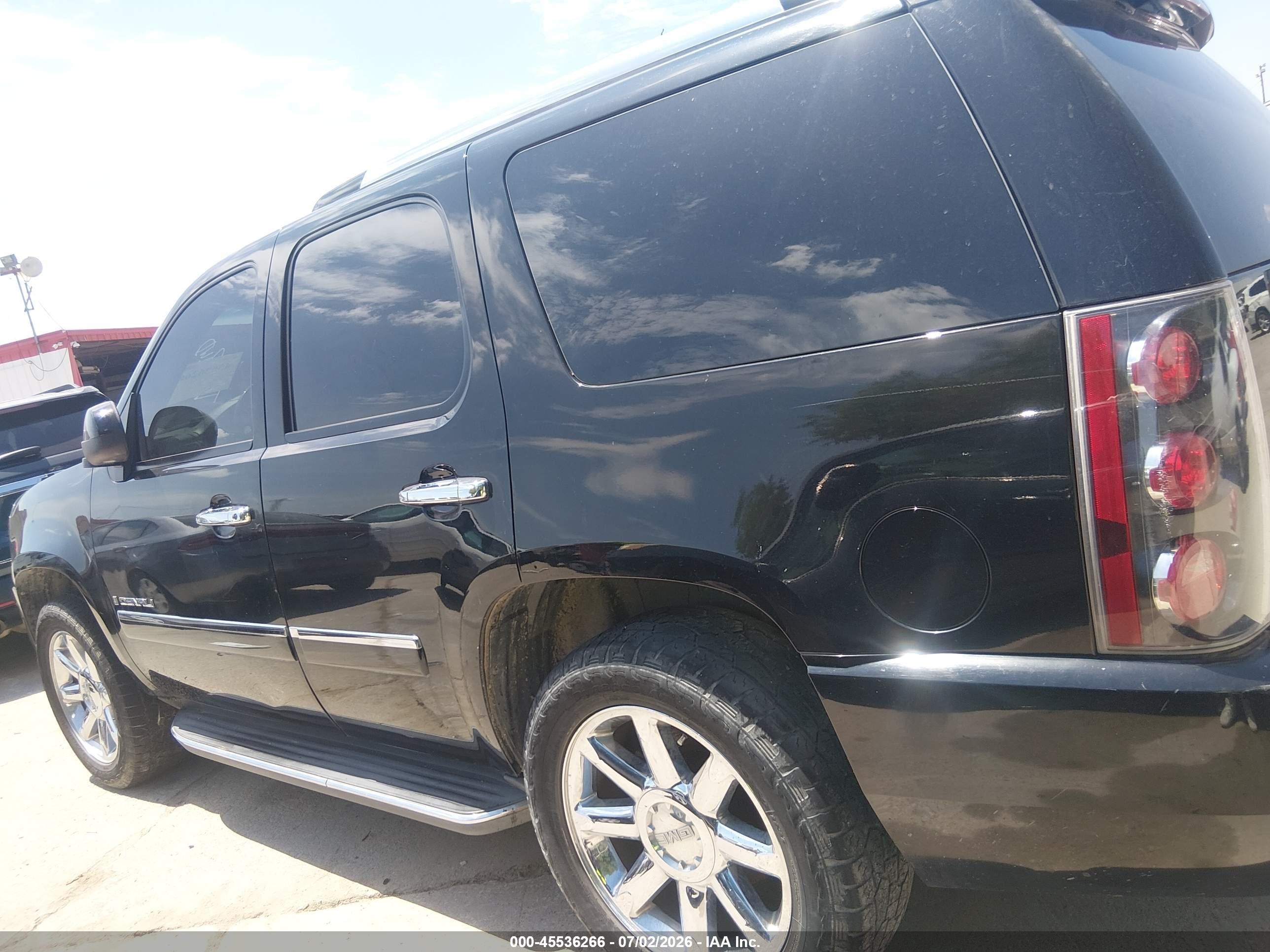 2009 Gmc Yukon Denali Denali Black vin: 1GKFC03229R199323