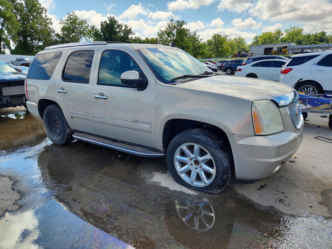 2009 Gmc Yukon Denali Beige vin: 1GKFC03269R229102