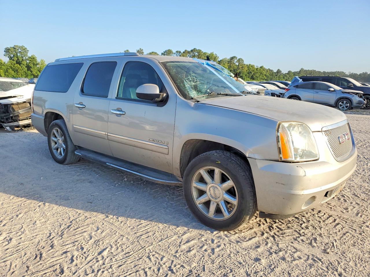 2009 Gmc Yukon Xl Denali Tan vin: 1GKFC06299R180263