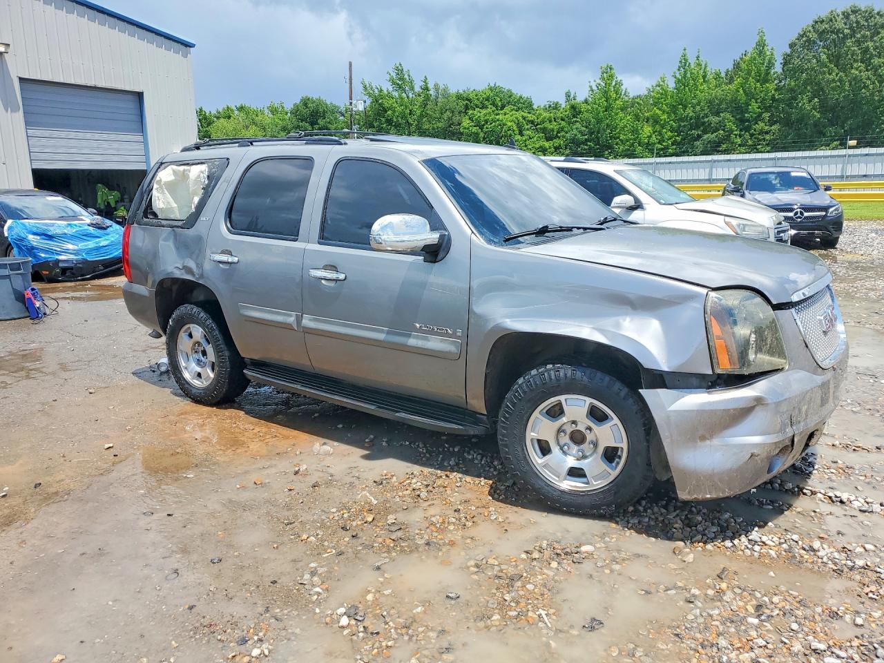 2008 Gmc Yukon Tan vin: 1GKFC13008R225050