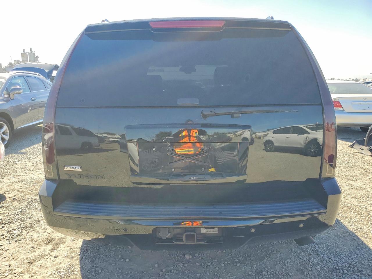 2007 Gmc Yukon Black vin: 1GKFC13037R386149
