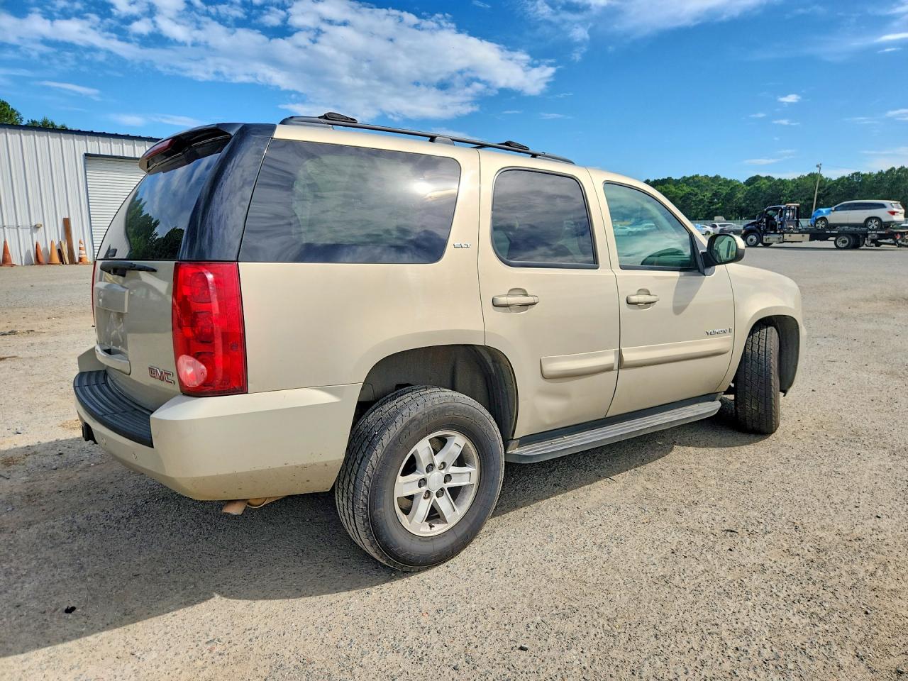 2008 Gmc Yukon Tan vin: 1GKFC13038R217511