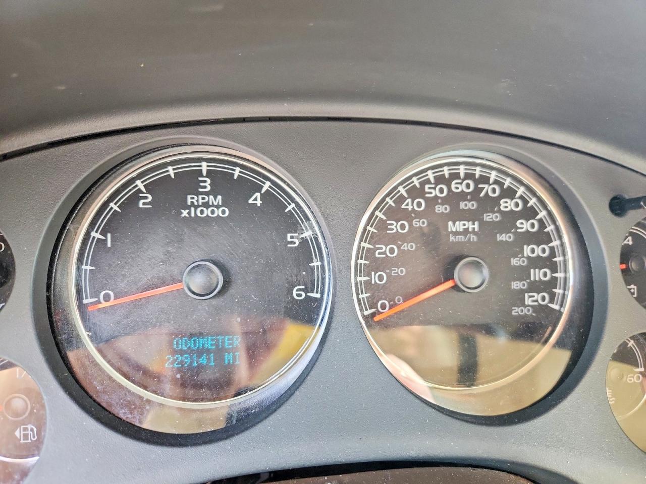 2008 Gmc Yukon Tan vin: 1GKFC13038R217511