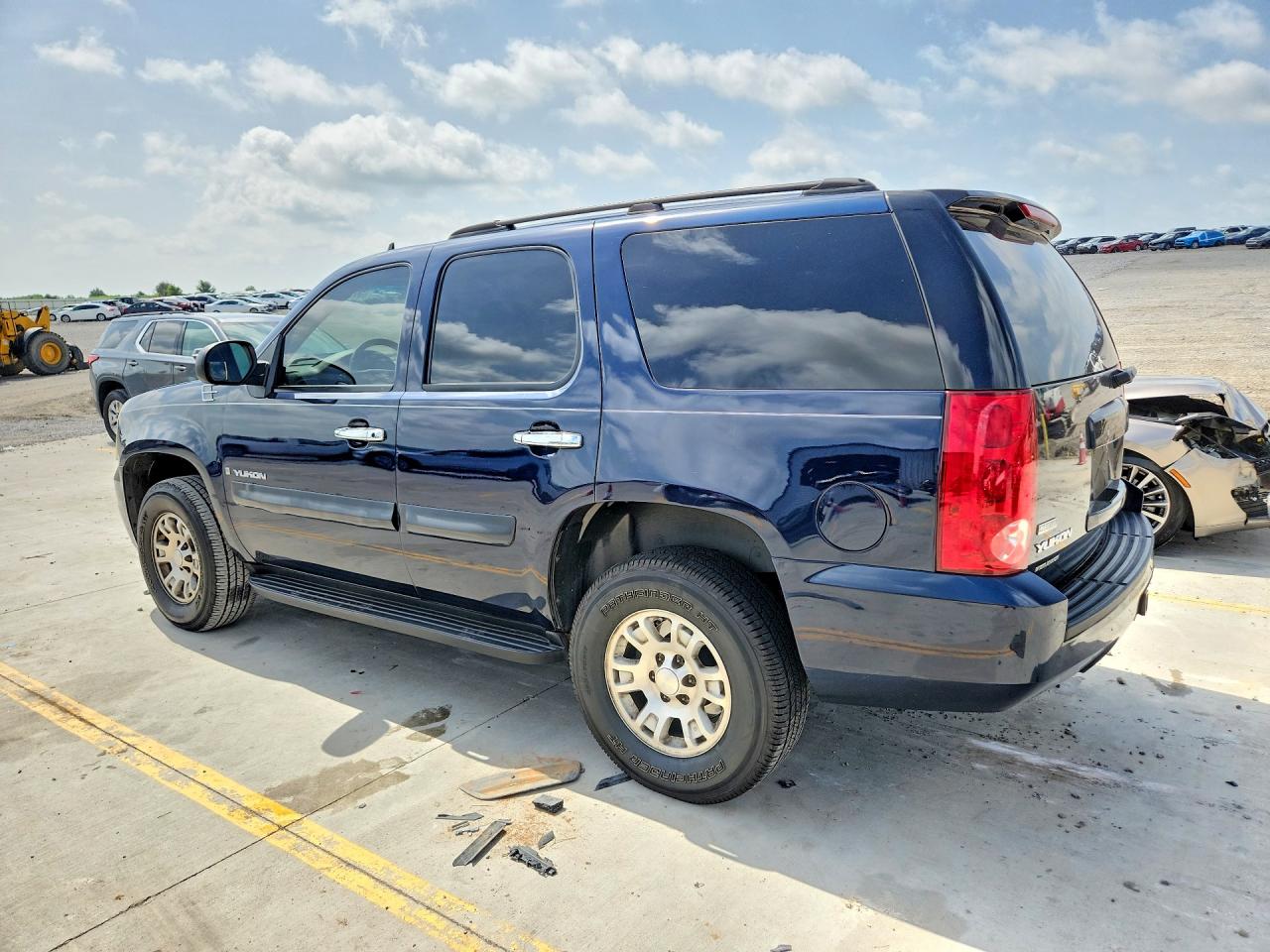 2007 Gmc Yukon Blue vin: 1GKFC13067R237640
