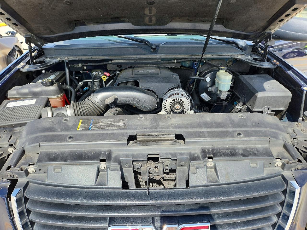 2007 Gmc Yukon Blue vin: 1GKFC13067R237640
