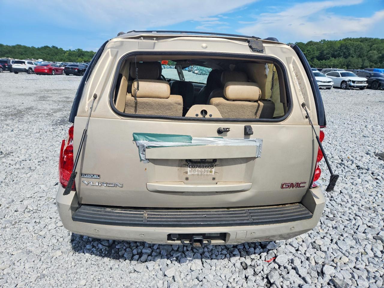 2008 Gmc Yukon Бежевый vin: 1GKFC13068J190710