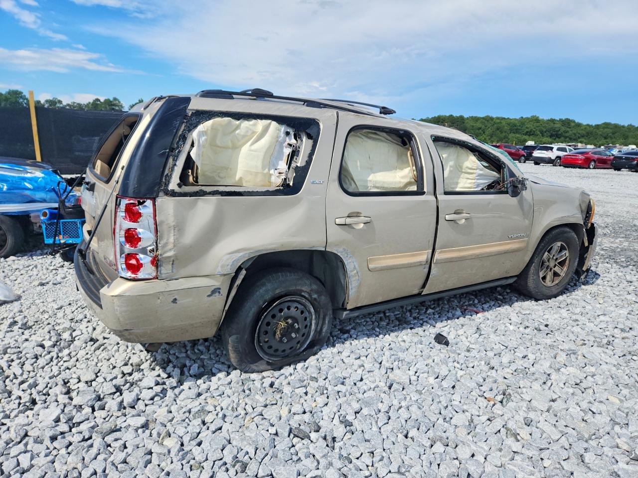 2008 Gmc Yukon Бежевый vin: 1GKFC13068J190710