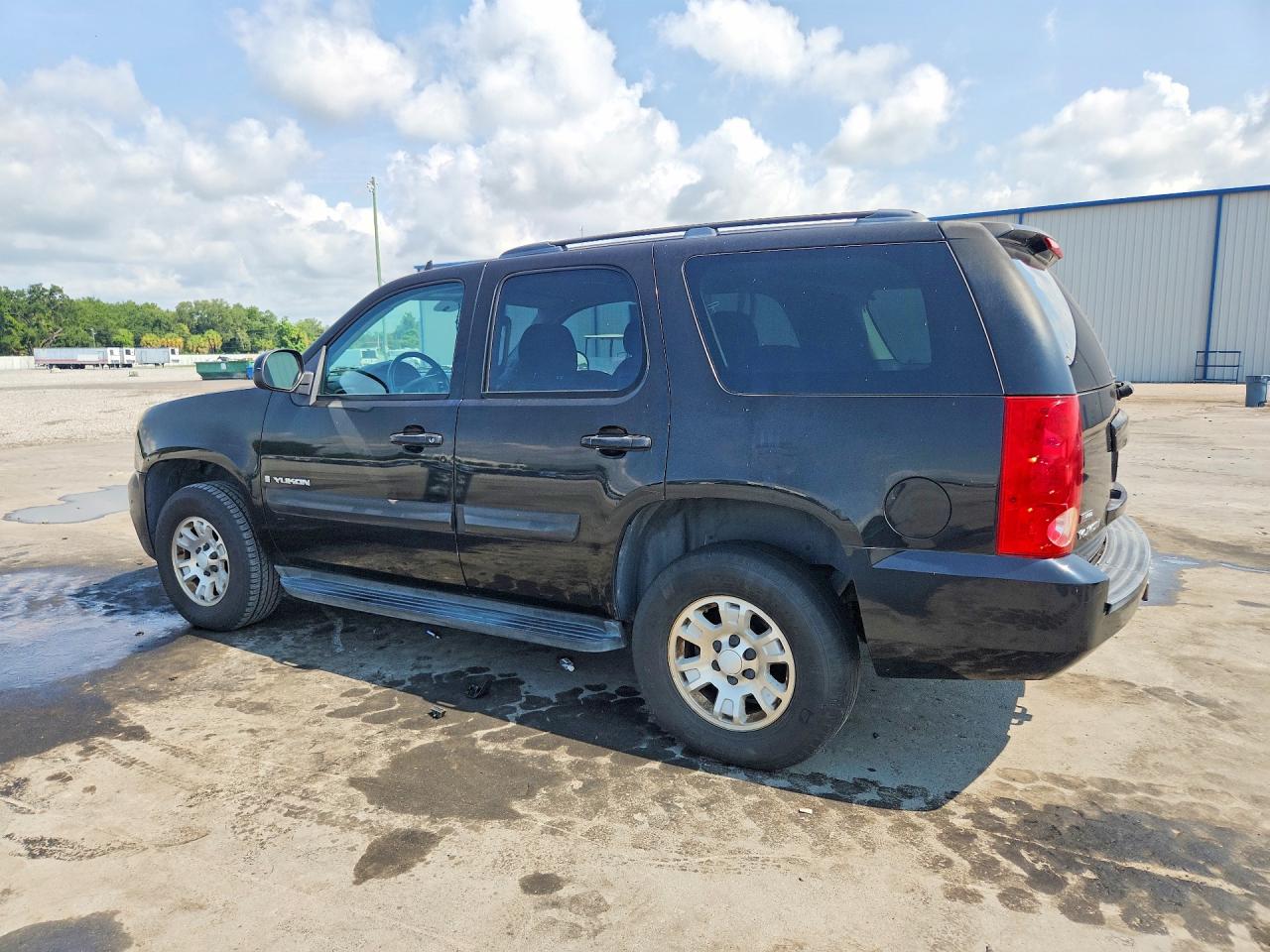 2007 Gmc Yukon Black vin: 1GKFC13077R391645