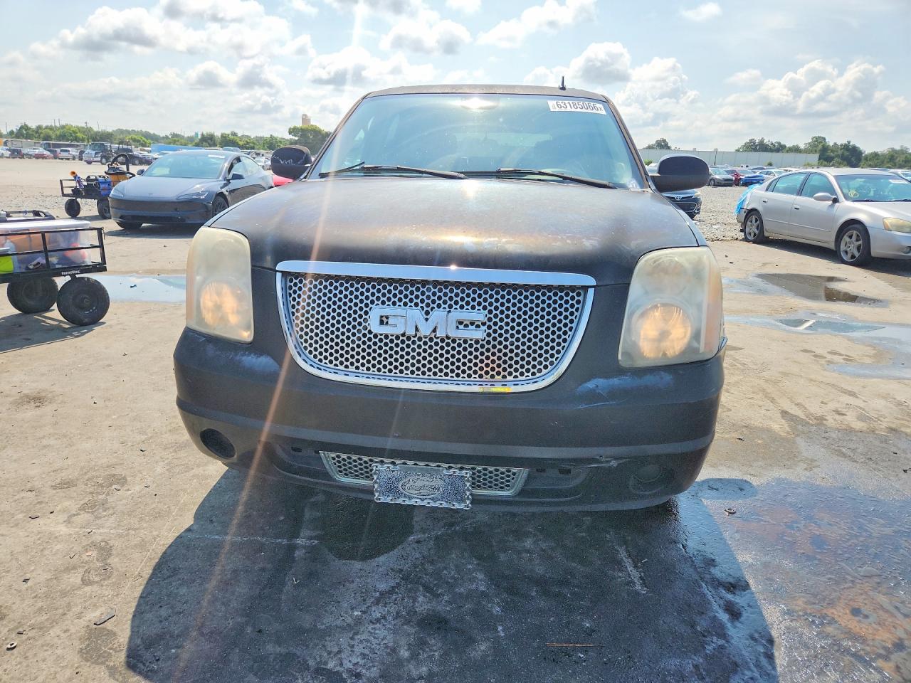 2007 Gmc Yukon Black vin: 1GKFC13077R391645