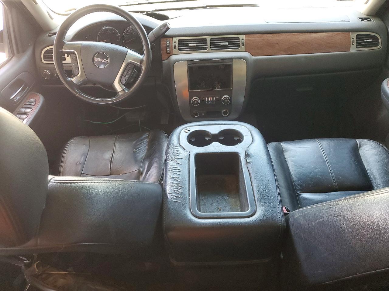 2007 Gmc Yukon Silver vin: 1GKFC13097J121122