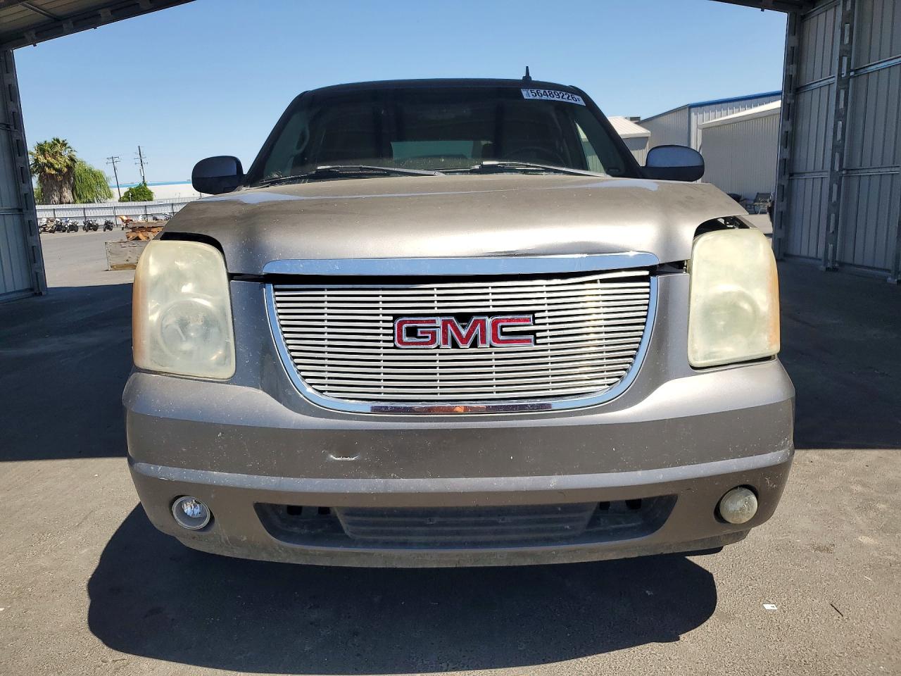 2007 Gmc Yukon Silver vin: 1GKFC13097J121122