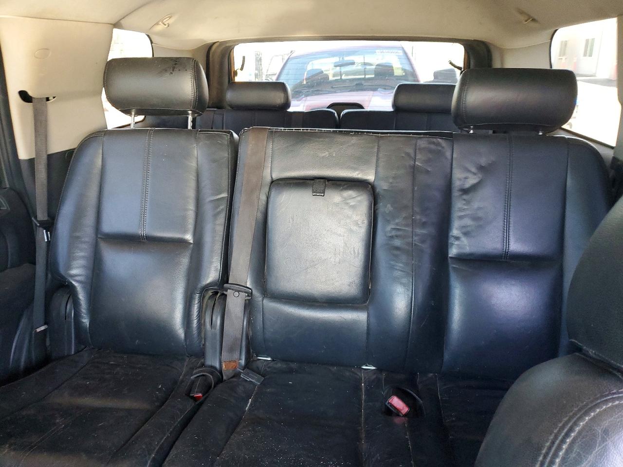 2007 Gmc Yukon Silver vin: 1GKFC13097J121122