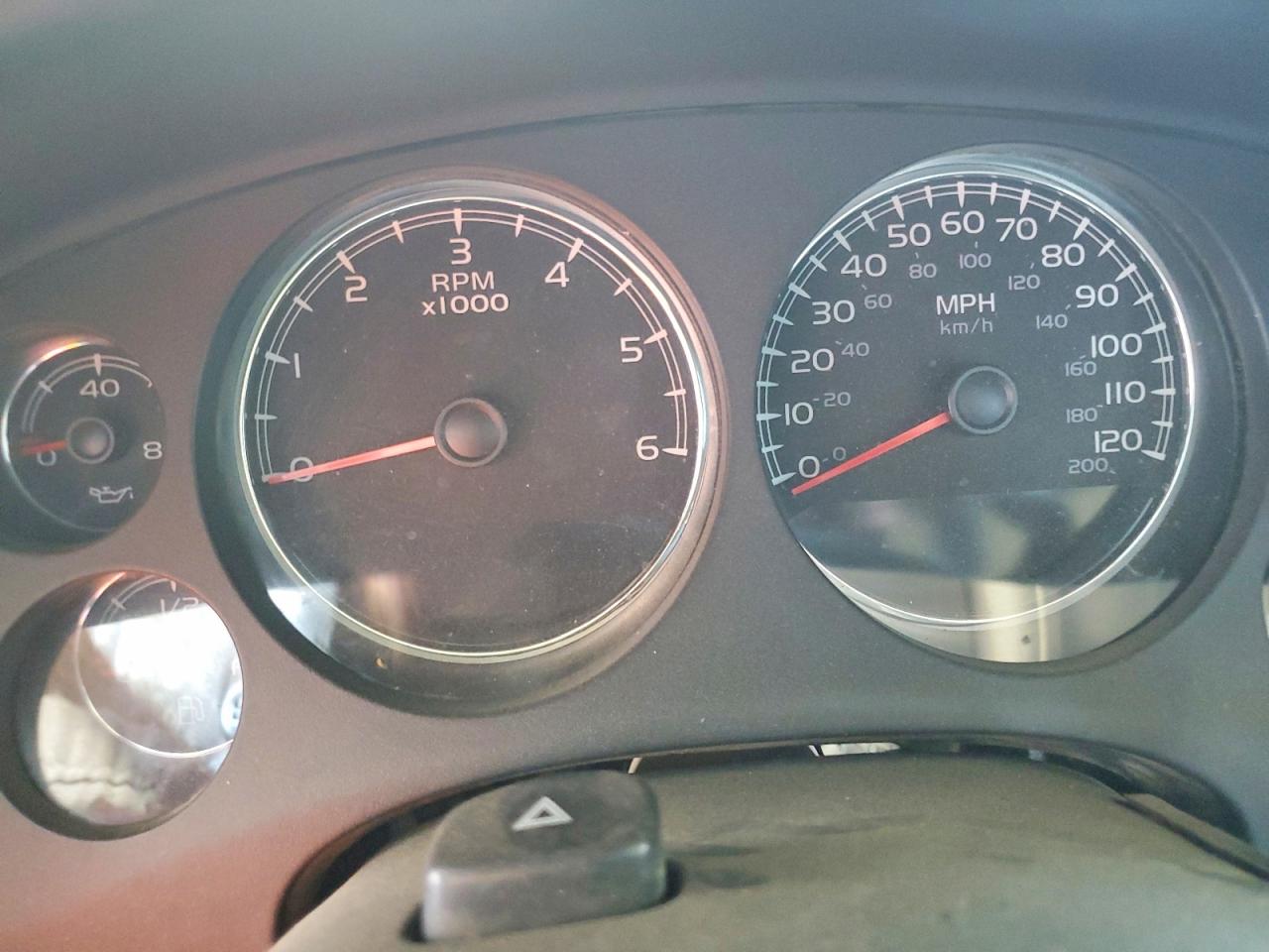 2007 Gmc Yukon Silver vin: 1GKFC13097J121122