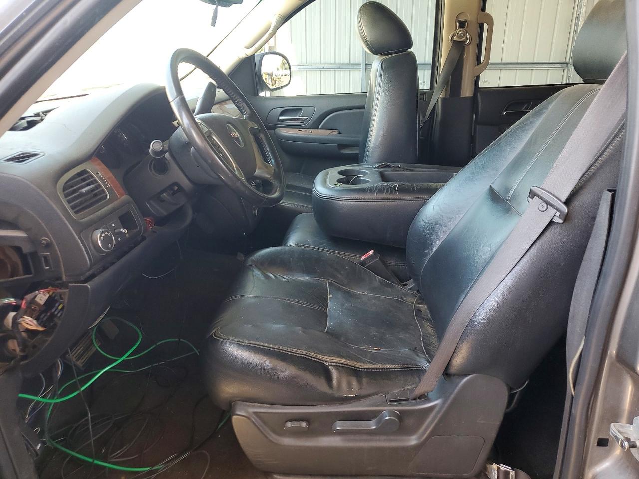 2007 Gmc Yukon Silver vin: 1GKFC13097J121122