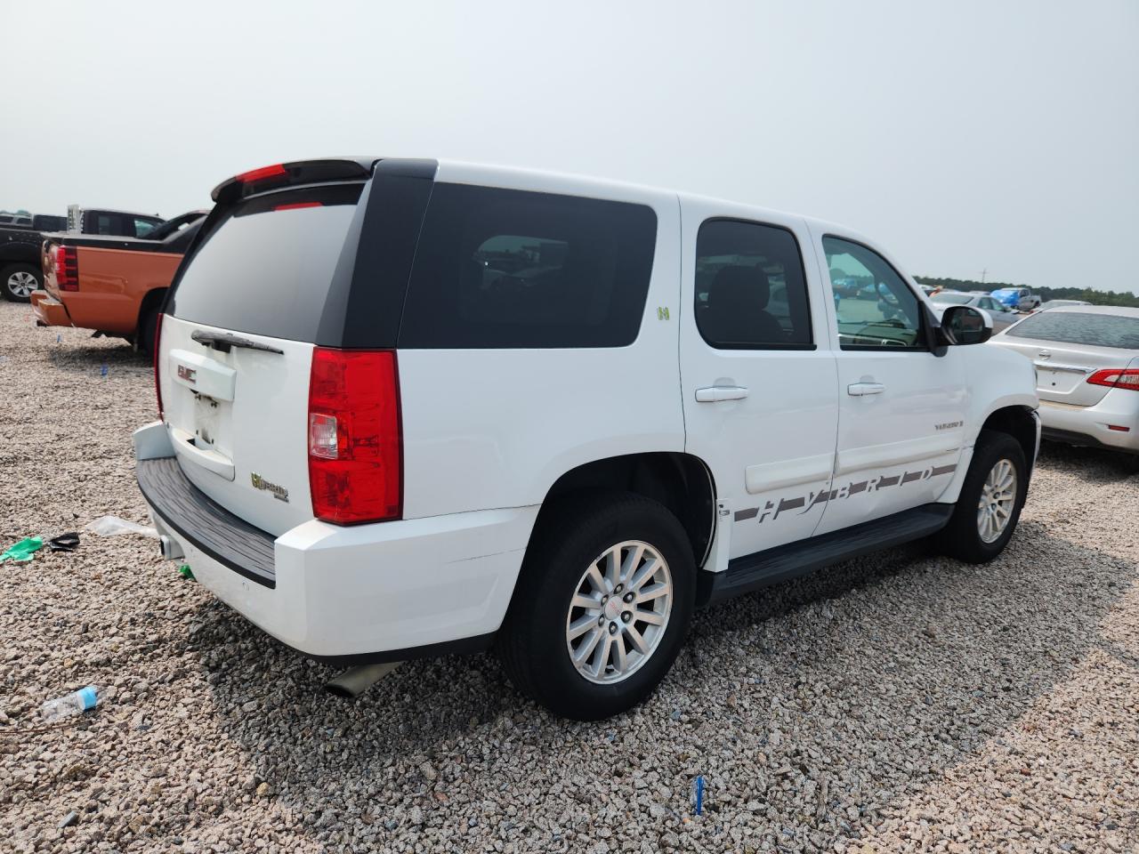 2008 Gmc Yukon Hybrid White vin: 1GKFC13588R220948