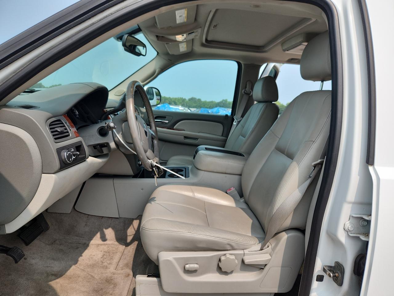 2008 Gmc Yukon Hybrid White vin: 1GKFC13588R220948