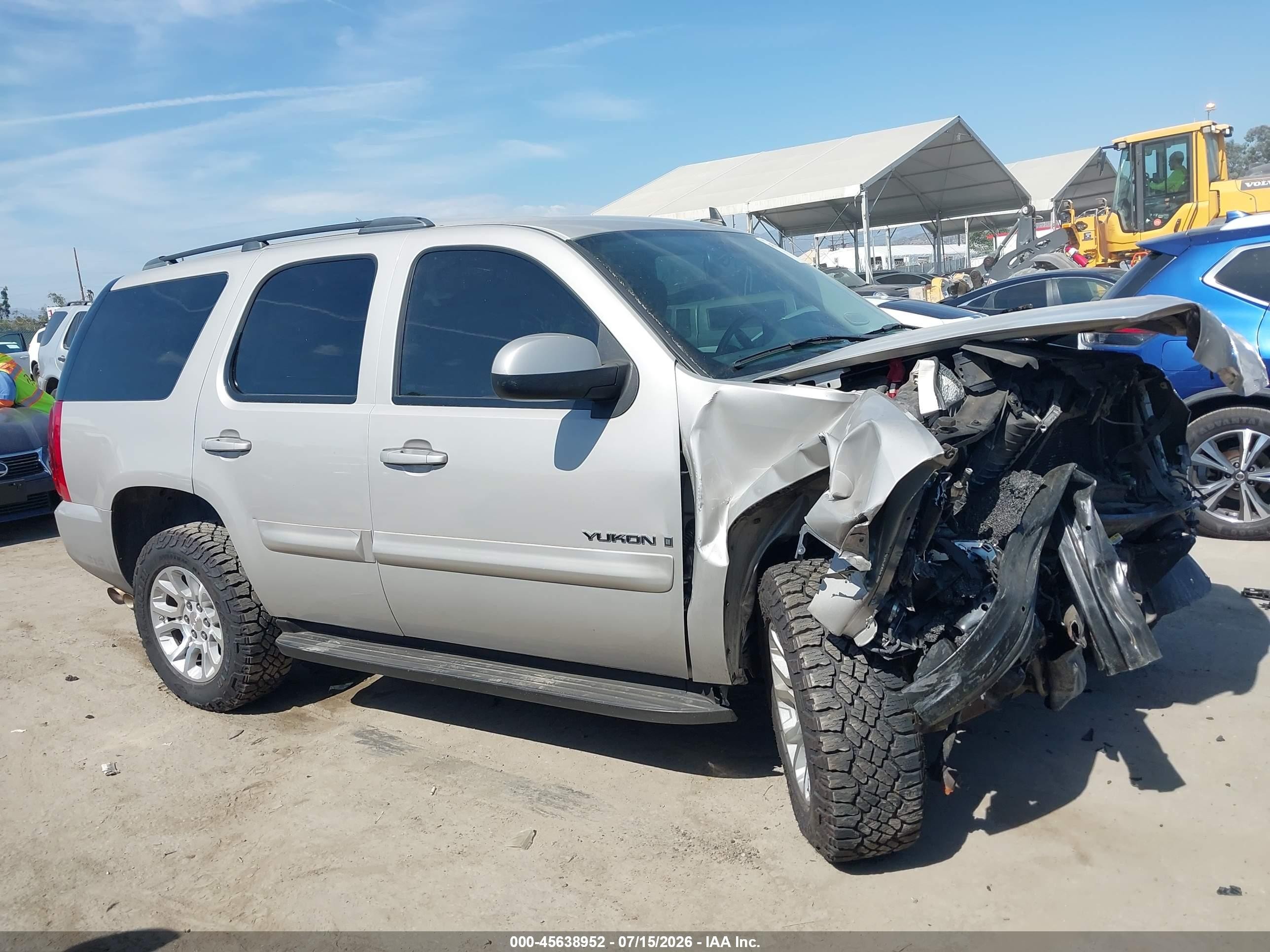 2007 Gmc Yukon Sle Silver vin: 1GKFC13C27J349988