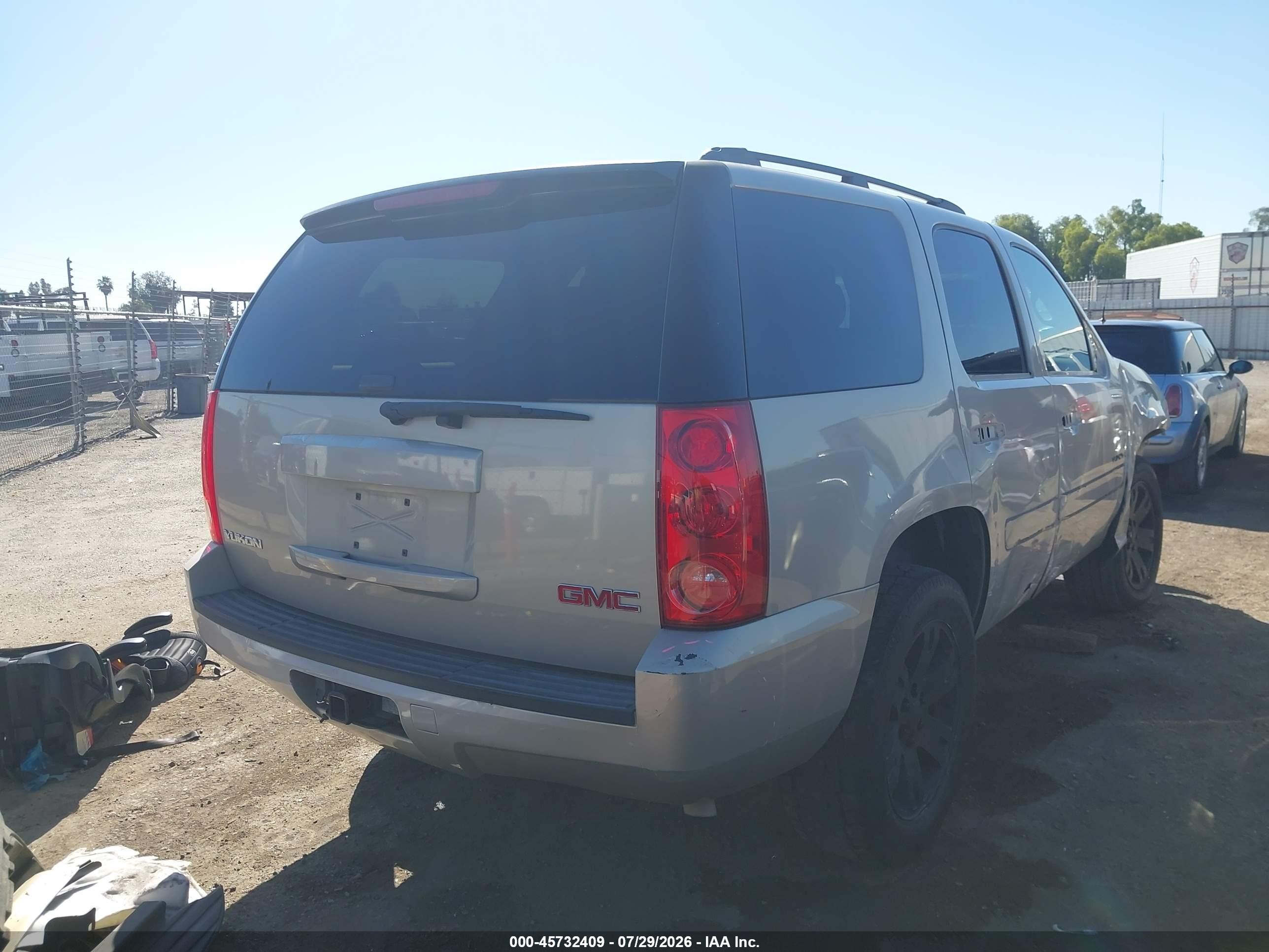 2007 Gmc Yukon Sle Champagne vin: 1GKFC13C27R413271