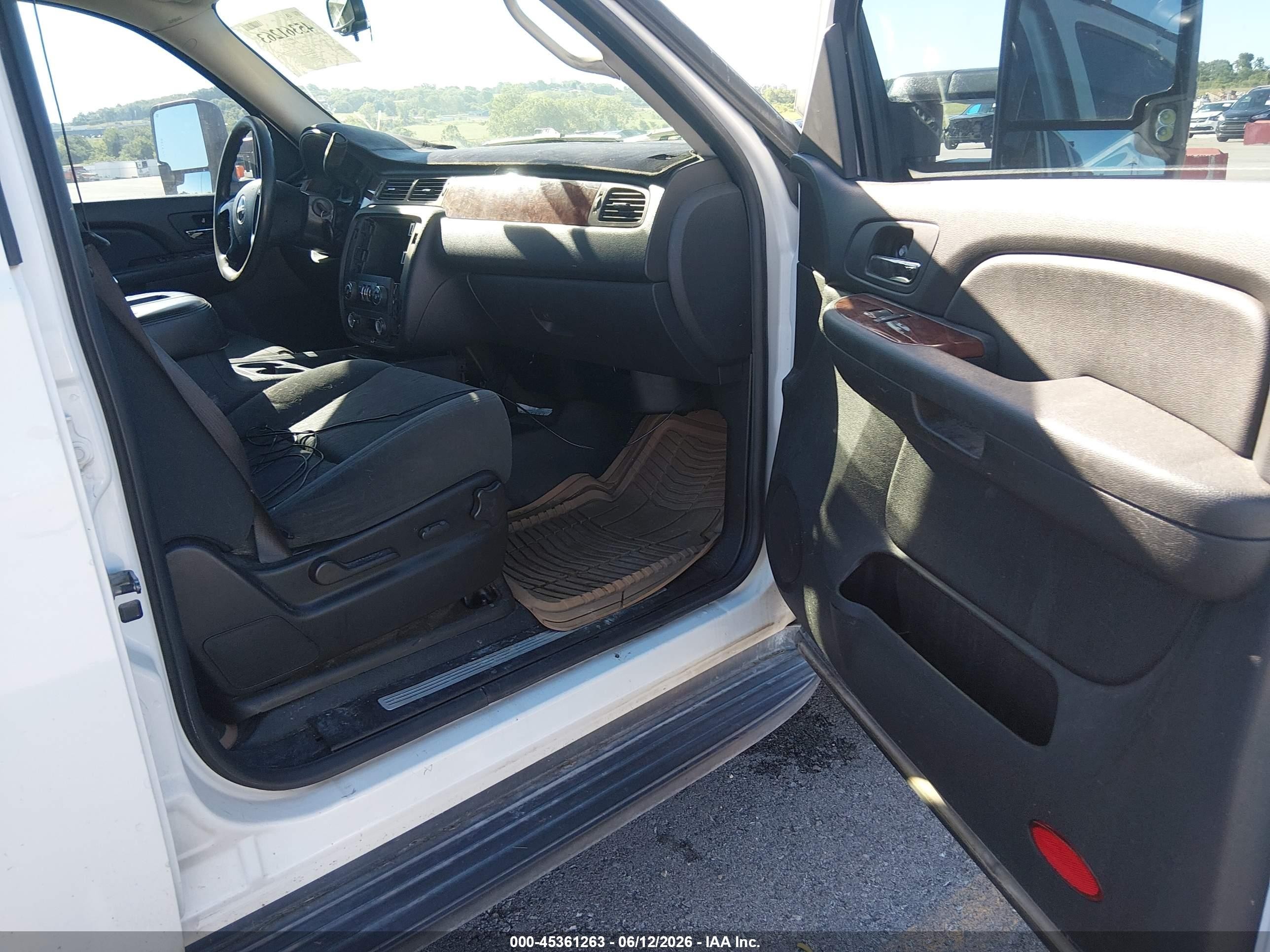 2009 Gmc Yukon Commercial Fleet White vin: 1GKFC13C99R202961