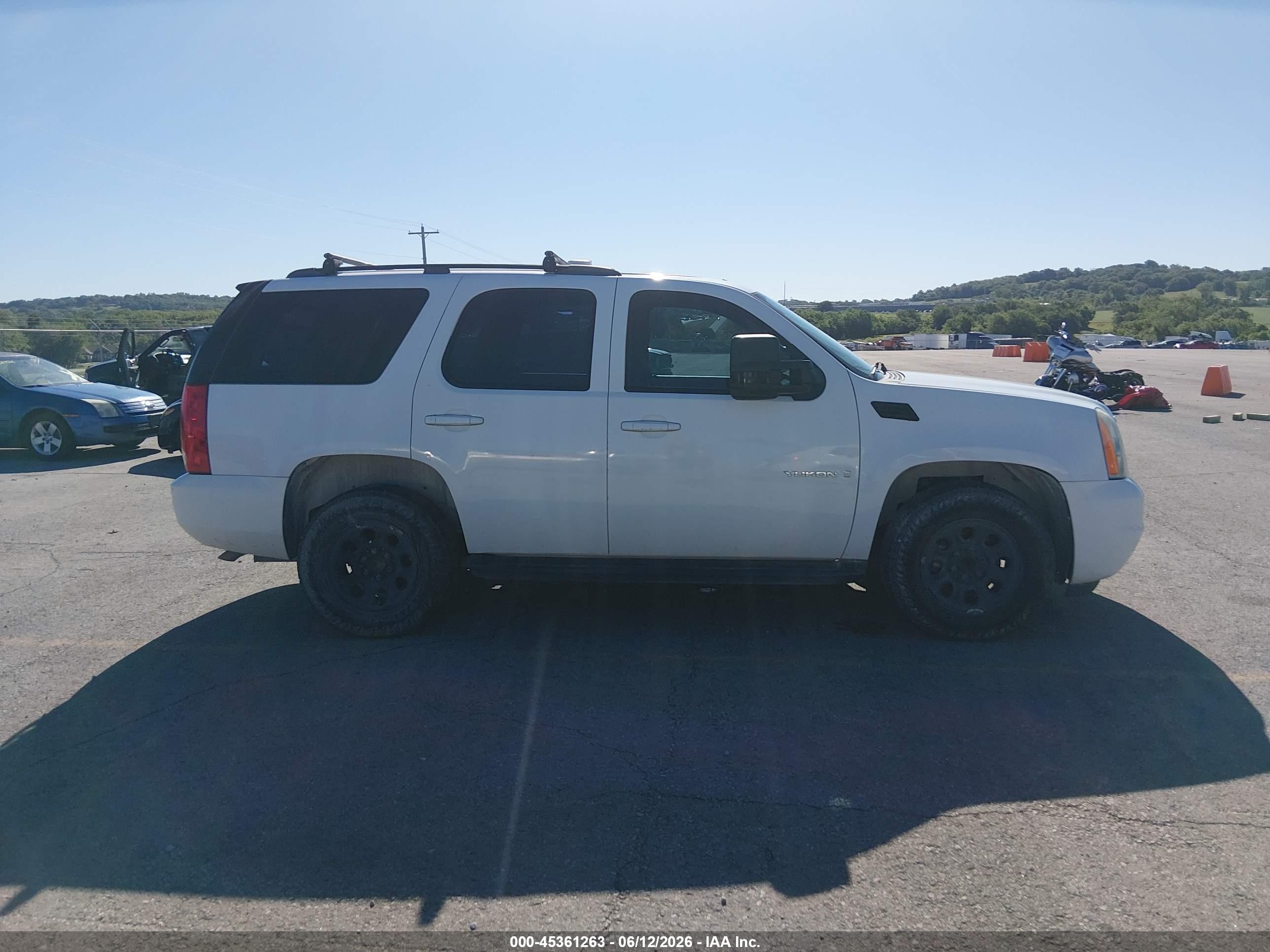 2009 Gmc Yukon Commercial Fleet White vin: 1GKFC13C99R202961
