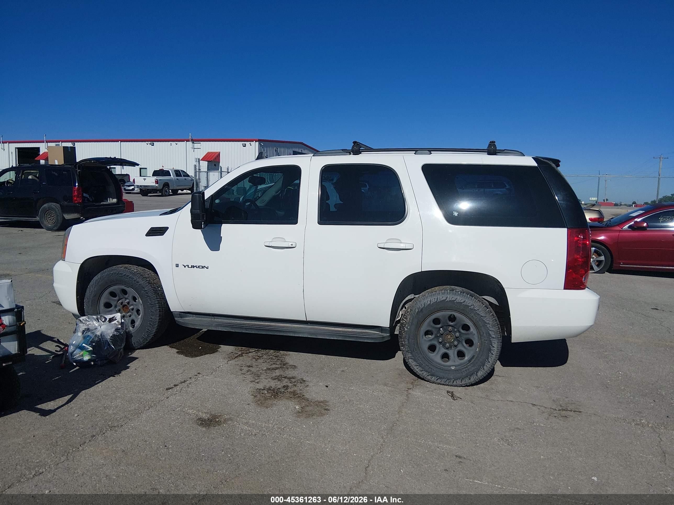 2009 Gmc Yukon Commercial Fleet White vin: 1GKFC13C99R202961