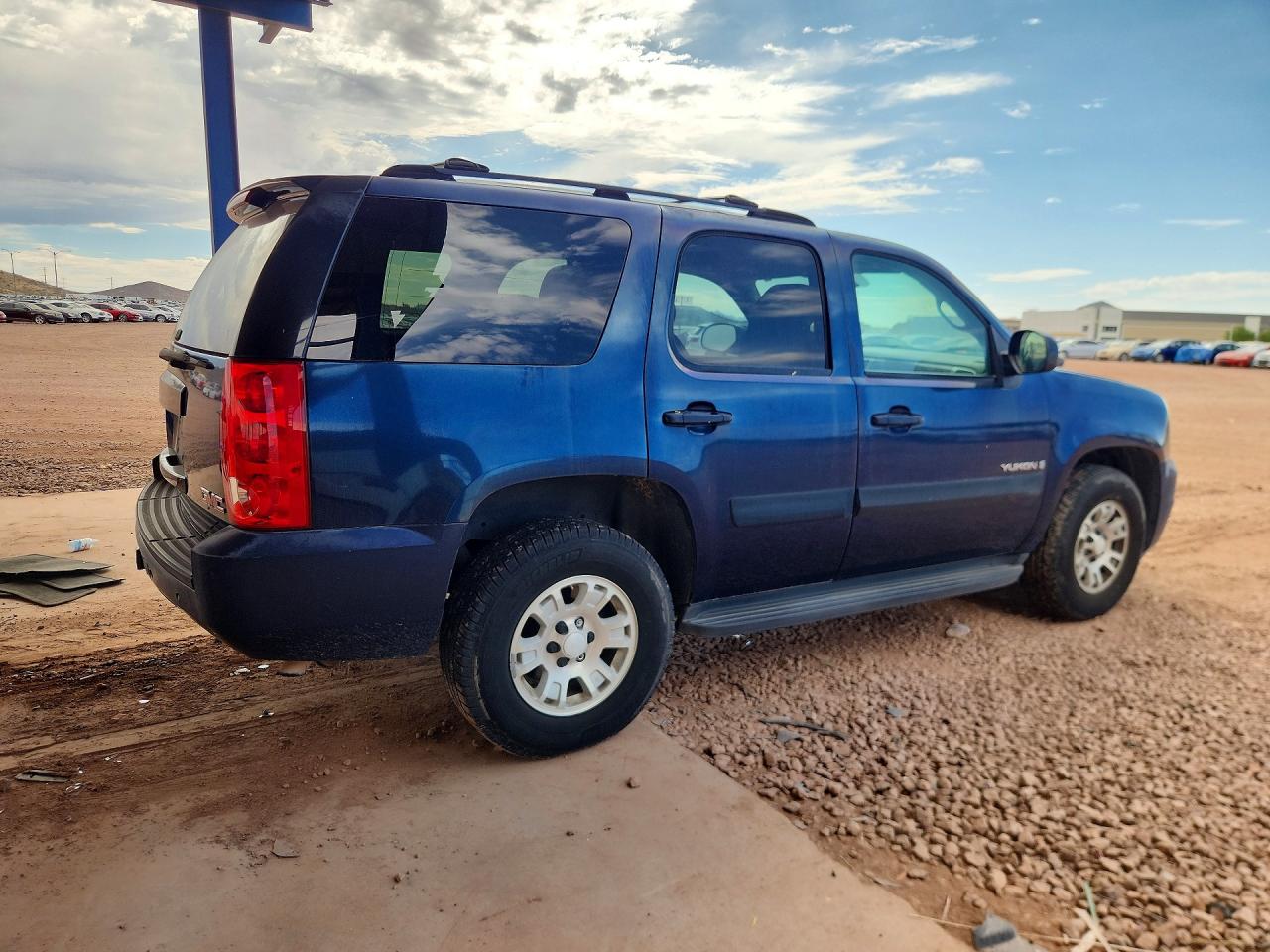 2007 Gmc Yukon Blue vin: 1GKFC13J07R131435