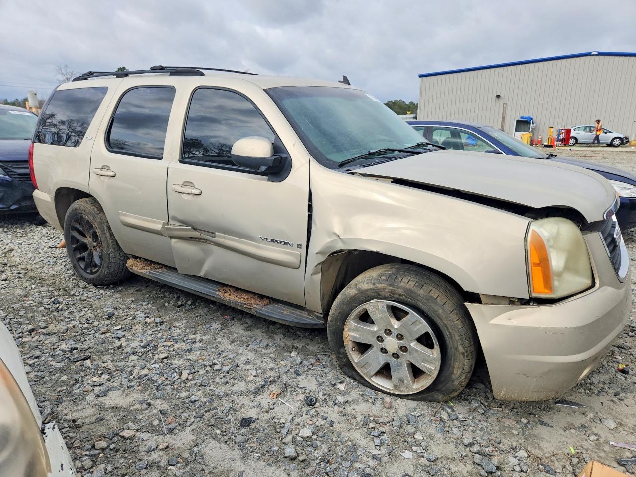 2007 Gmc Yukon Beige vin: 1GKFC13J37R143093
