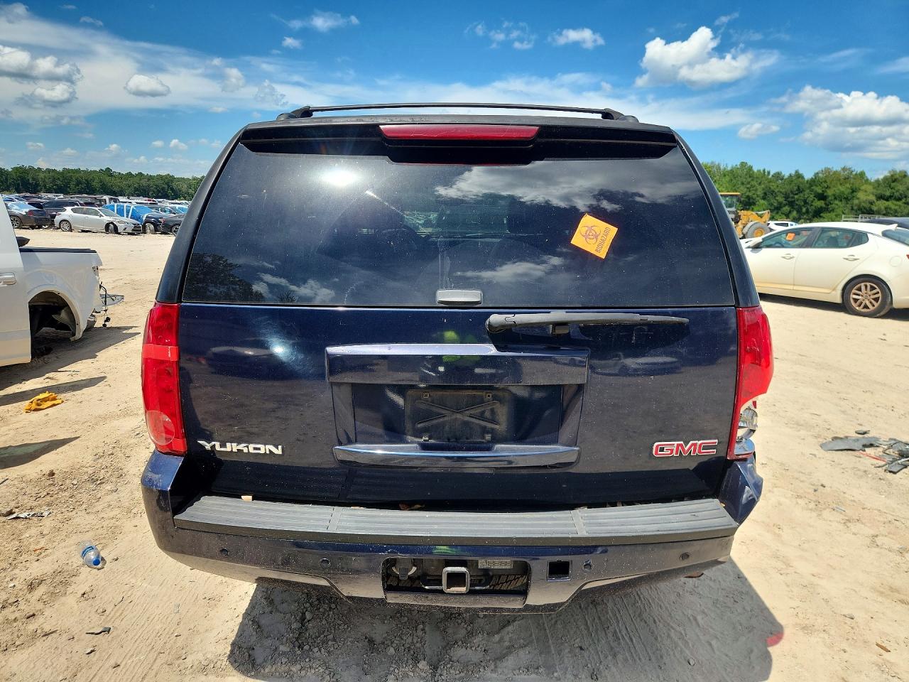 2007 Gmc Yukon Blue vin: 1GKFC13J37R371899