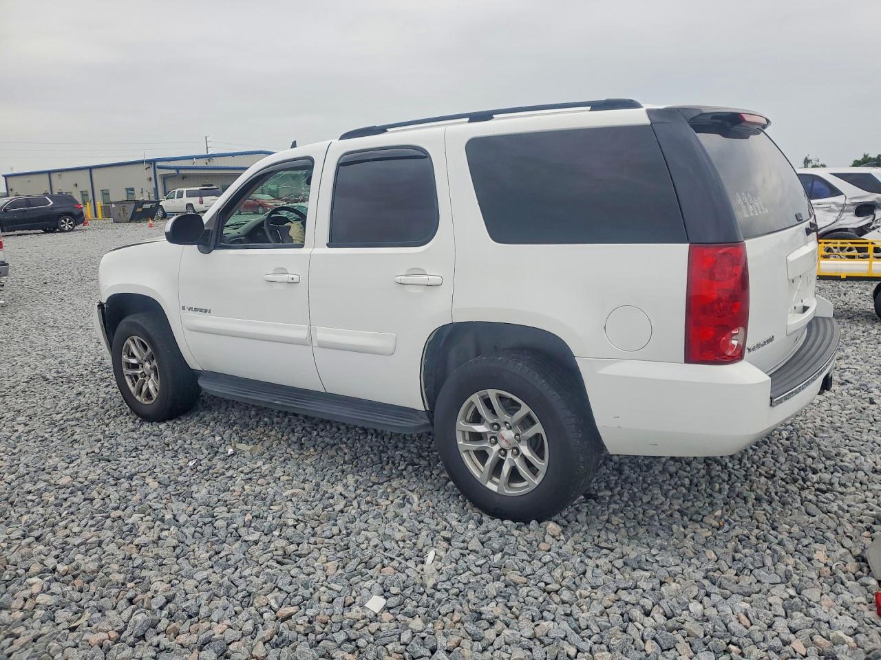 2007 Gmc Yukon Белый vin: 1GKFC13J77J105722