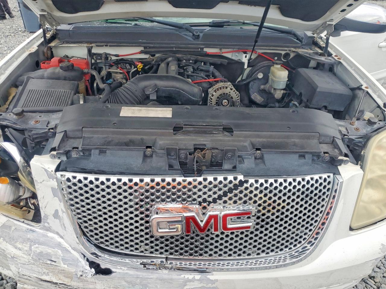 2007 Gmc Yukon Белый vin: 1GKFC13J77J105722