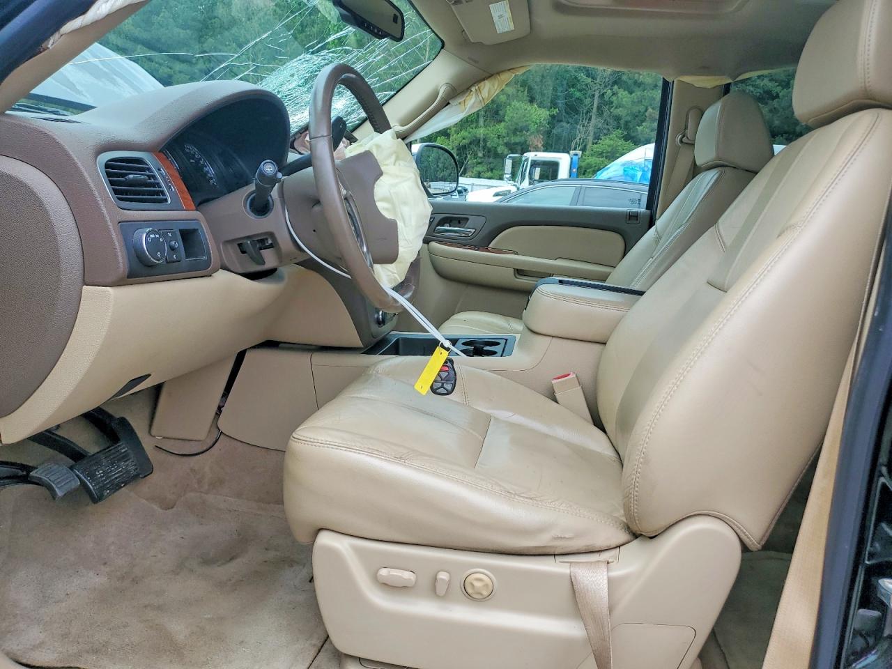 2007 Gmc Yukon Black vin: 1GKFC13J77J349371