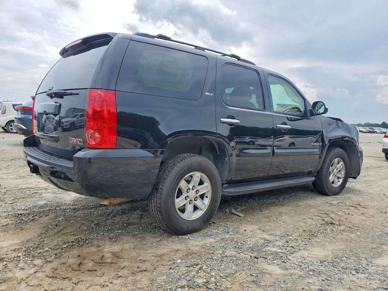 2007 Gmc Yukon Black vin: 1GKFC13J77J349371